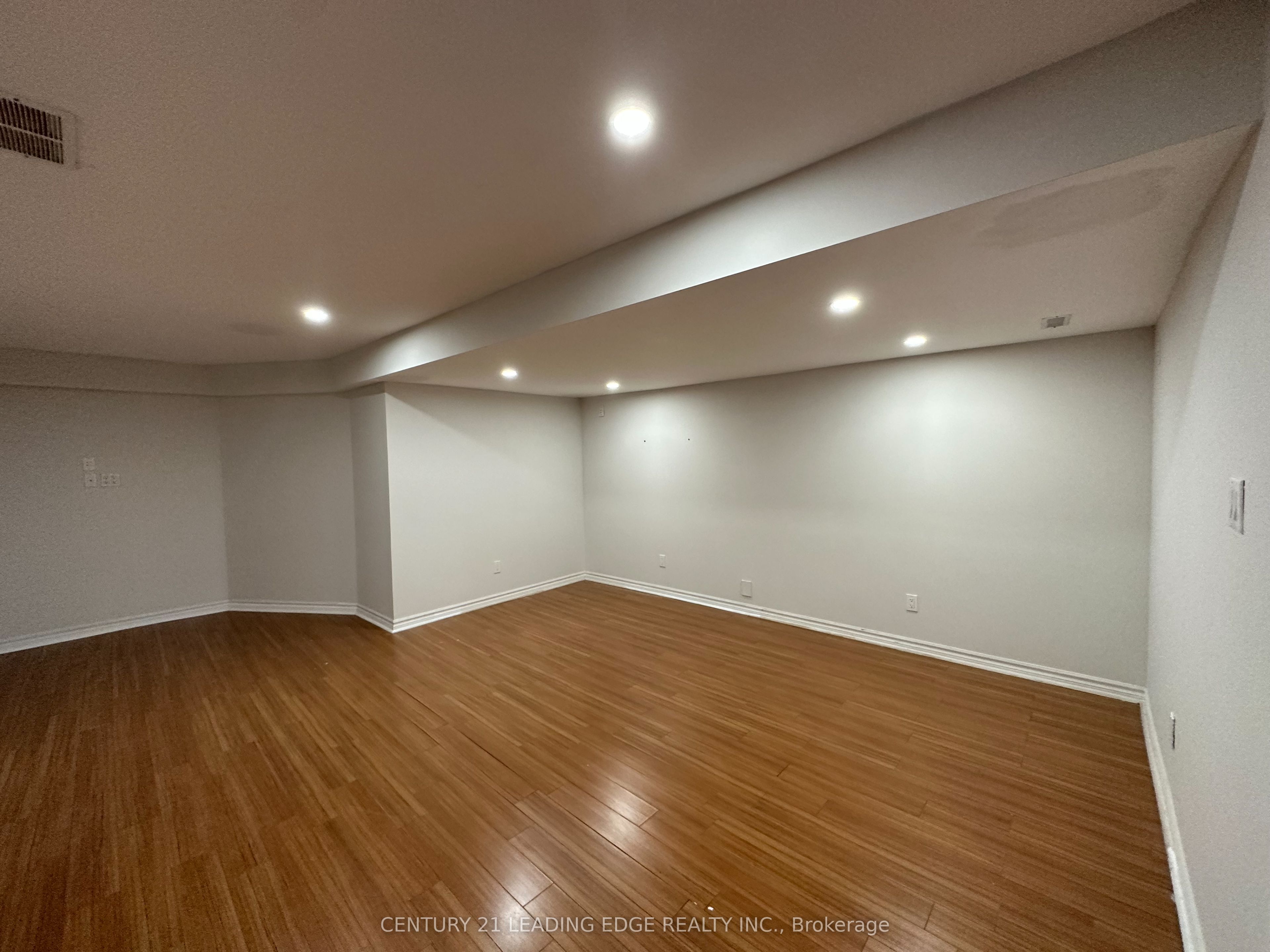 #bsmt - 18 Hester (basement) Avenue Property Photo 10