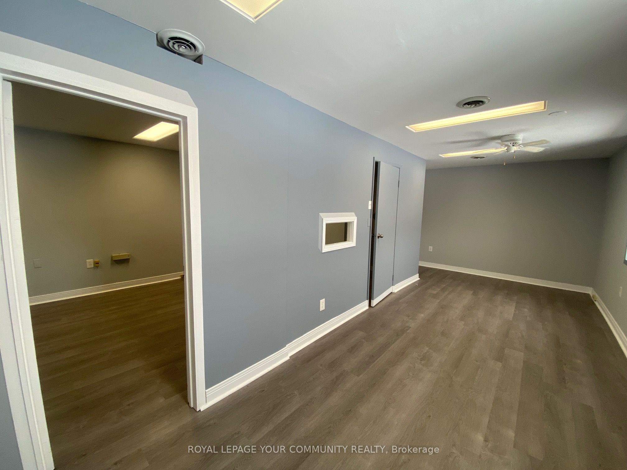 #unit 208 - 2560 Gerrard Street Property Photo 11