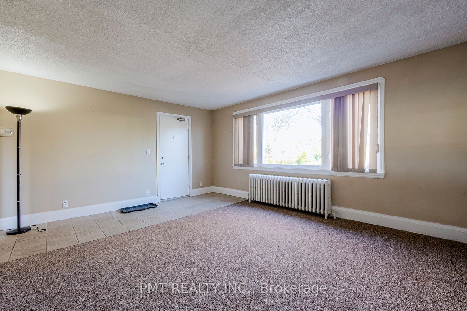 #1 - 393 King Street Property Photo 4