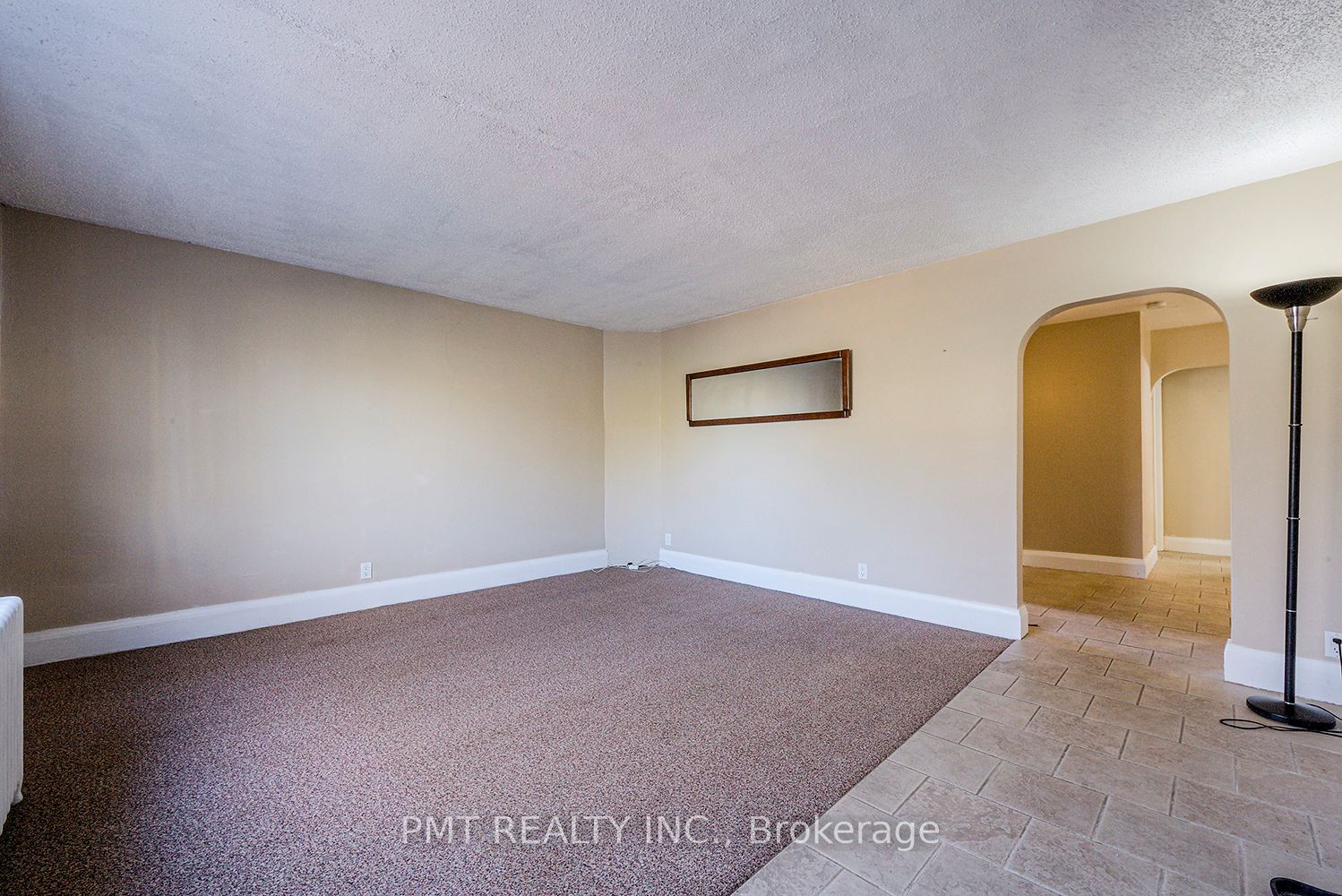 #1 - 393 King Street Property Photo 6