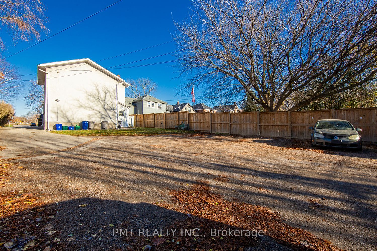 #1 - 393 King Street Property Photo 15