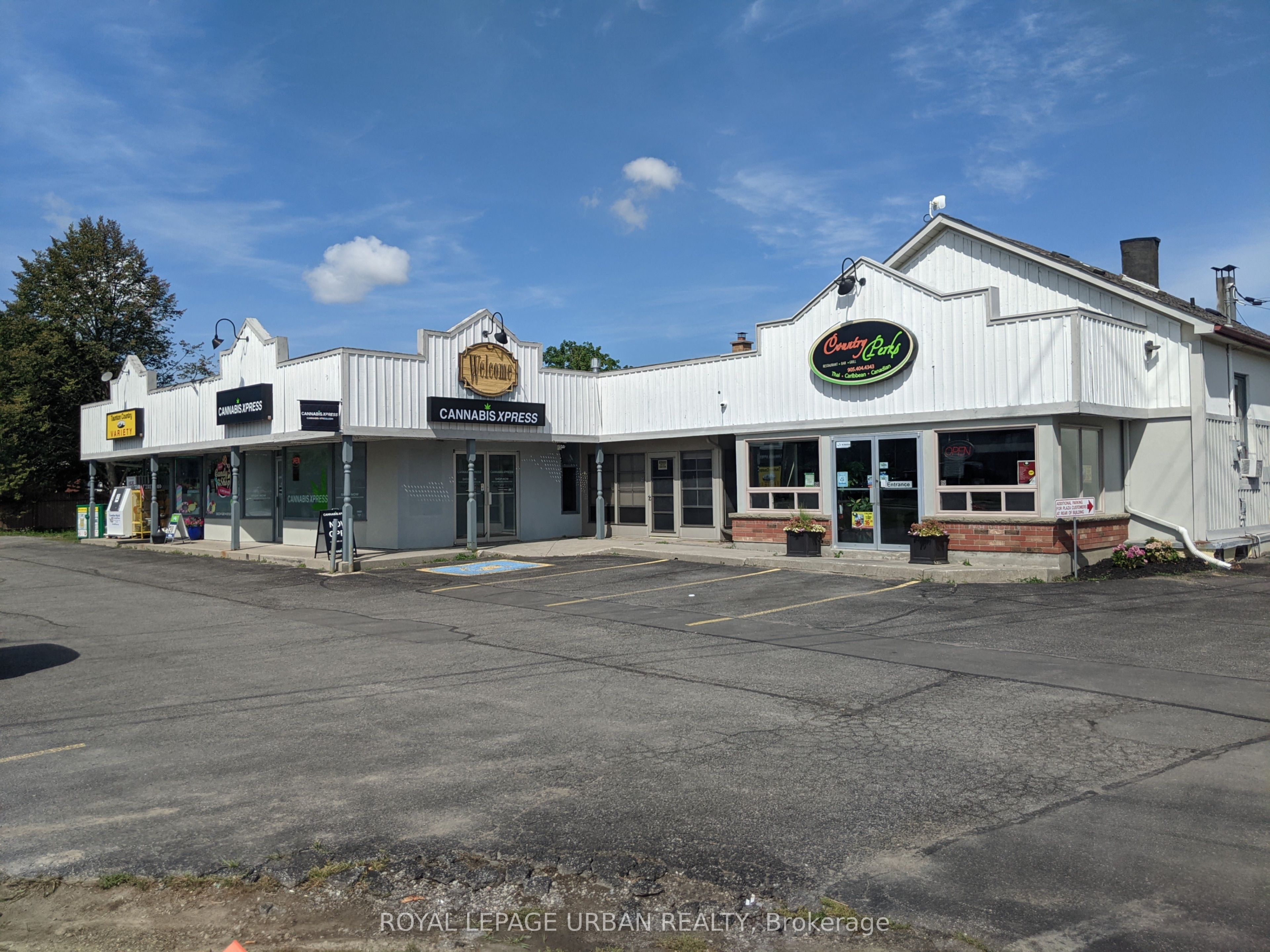 1648 Taunton Rd Property Photo