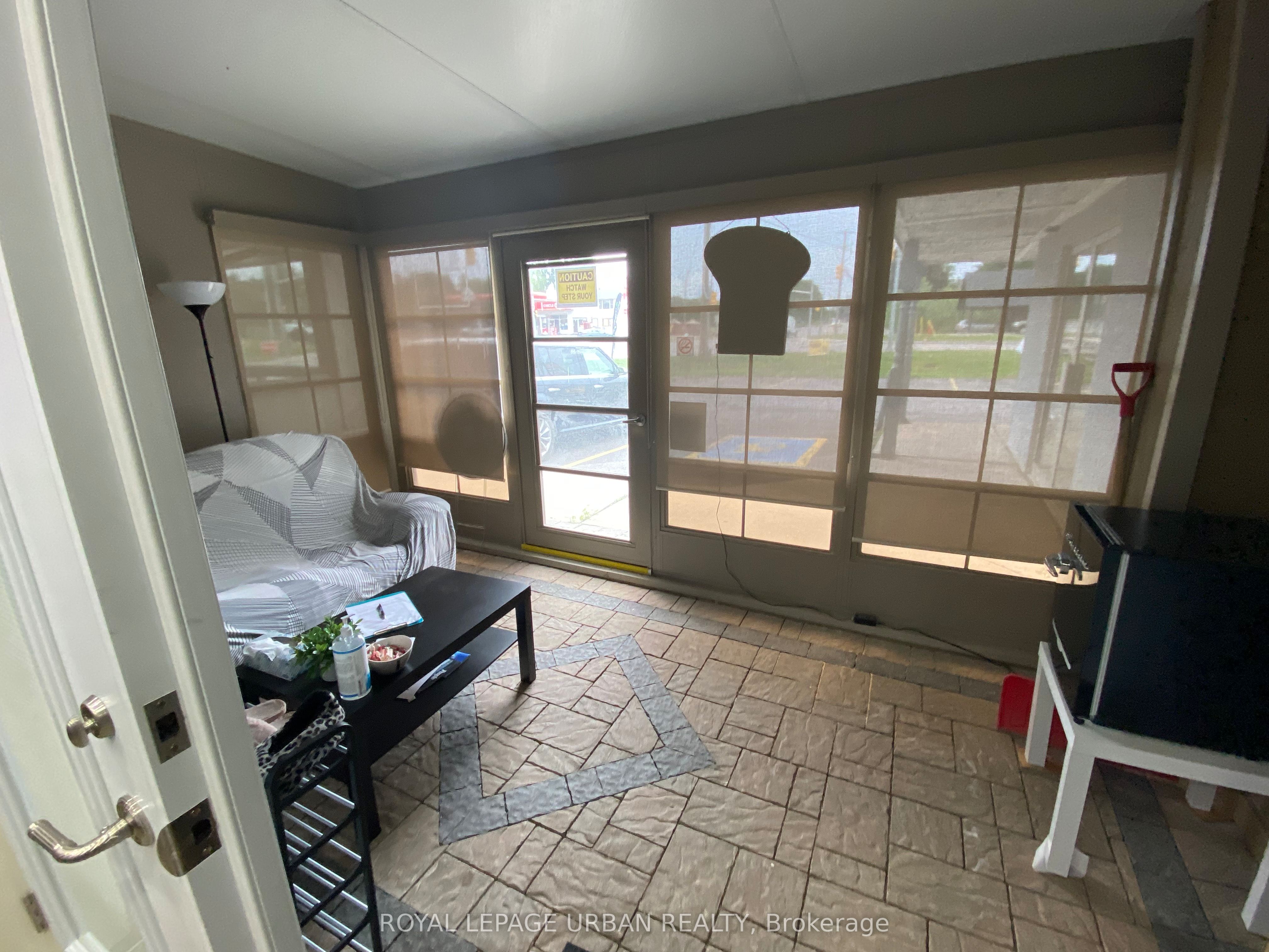 #3 - 1648 Taunton Road Property Photo 2