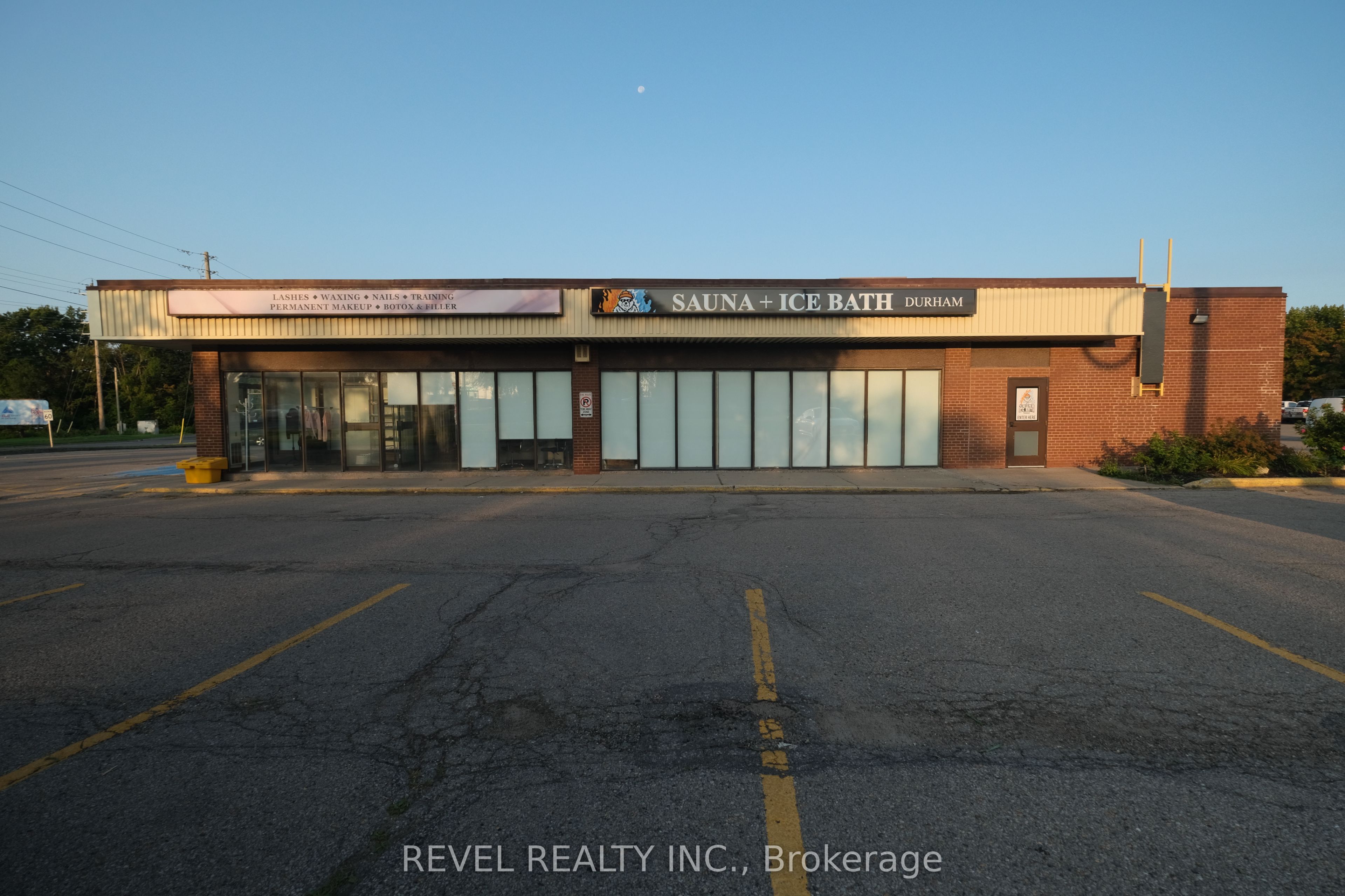 350 Wentworth Street Property Photo 1