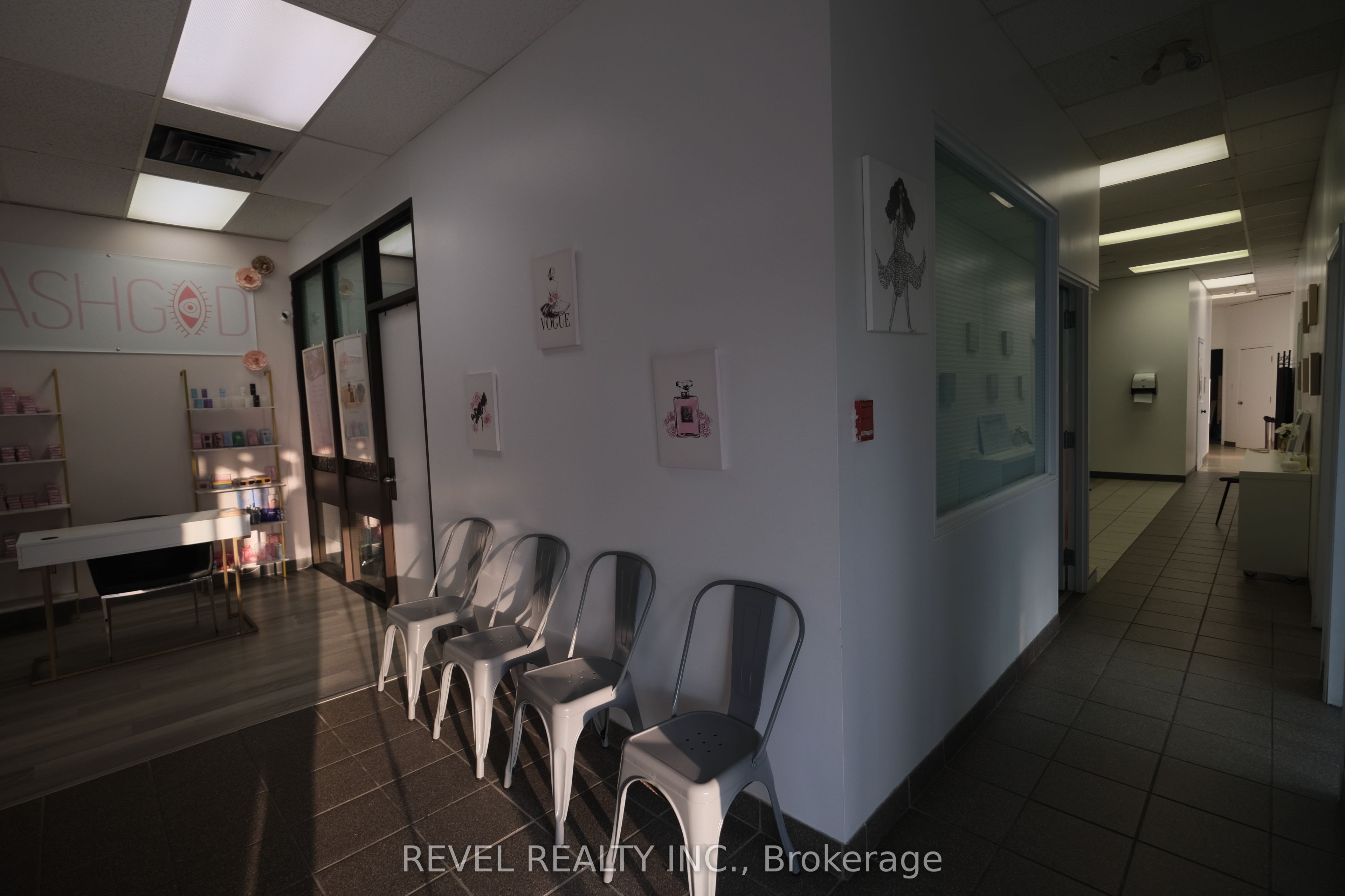 350 Wentworth Street Property Photo 12