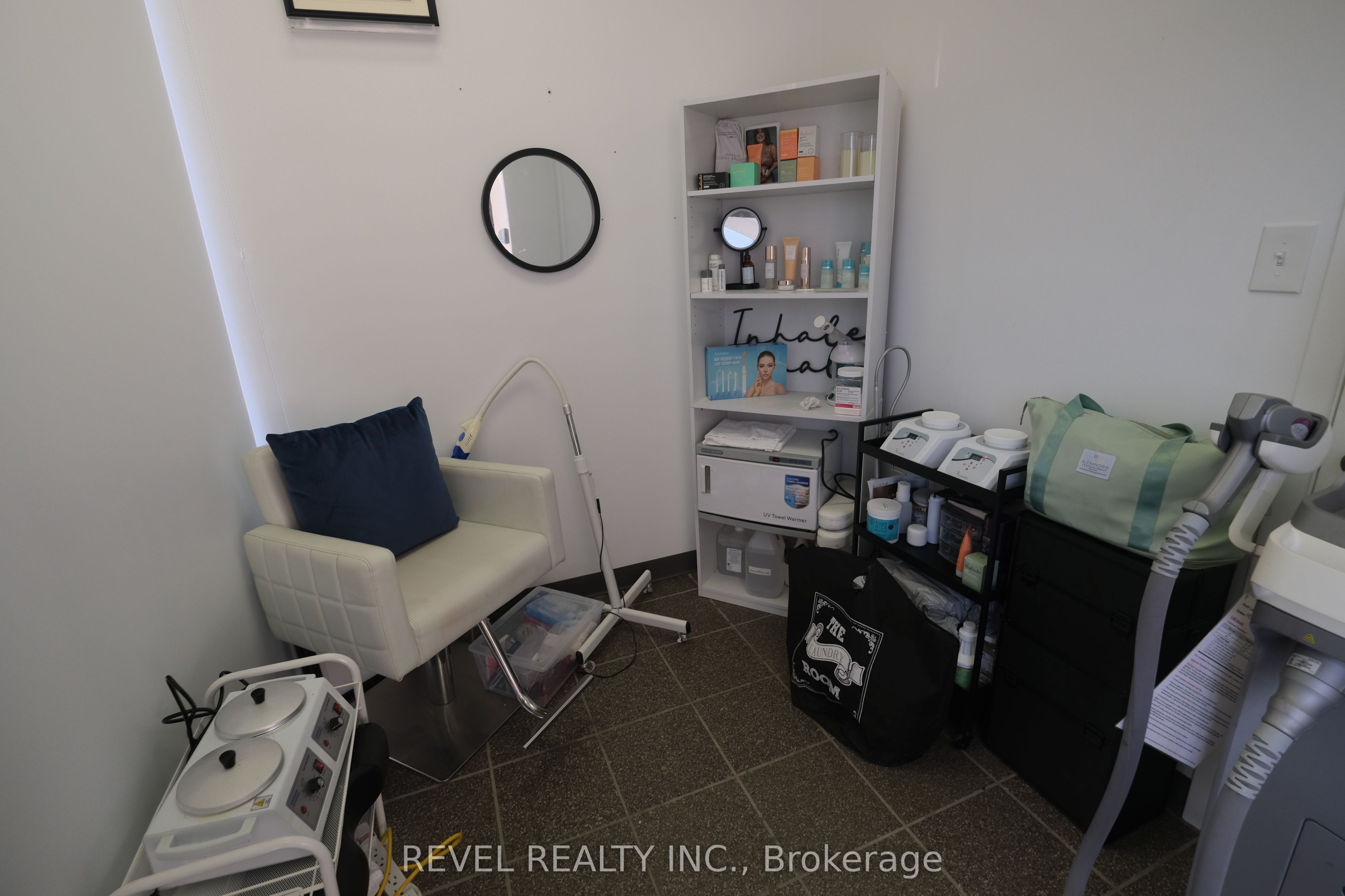 350 Wentworth Street Property Photo 23
