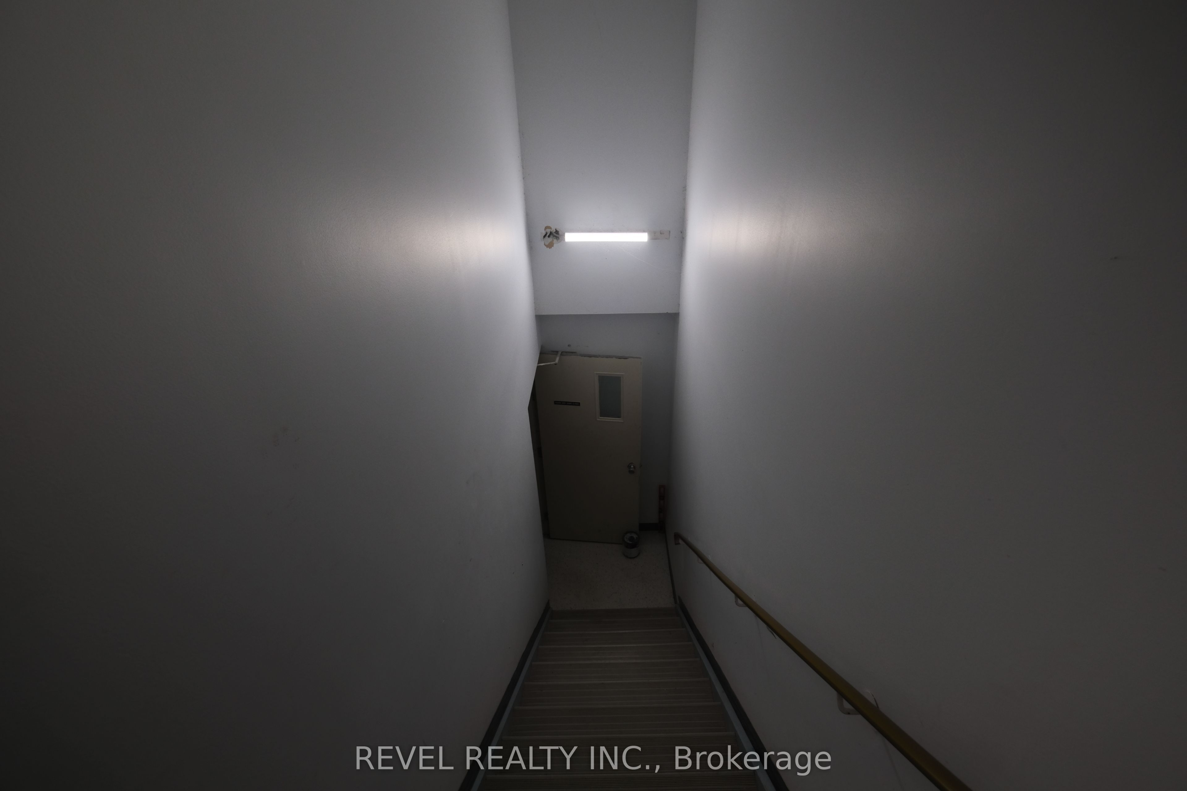 350 Wentworth Street Property Photo 27