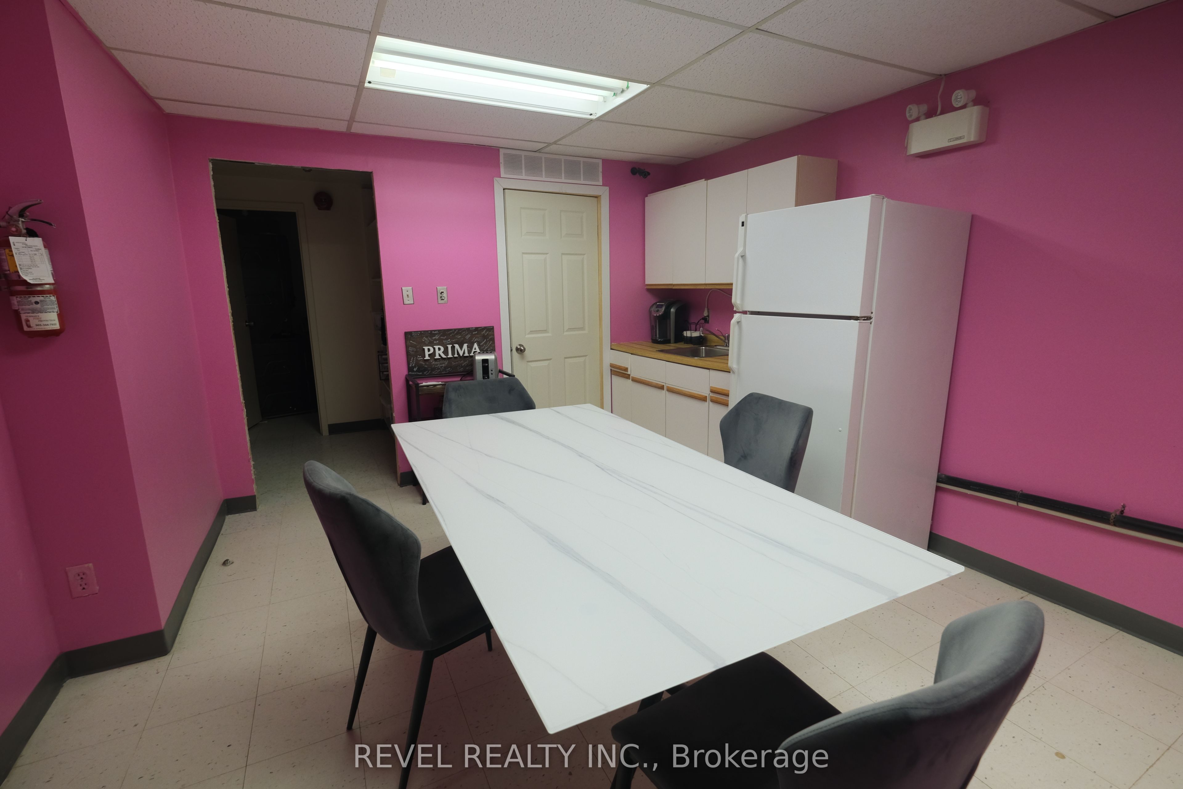 350 Wentworth Street Property Photo 29
