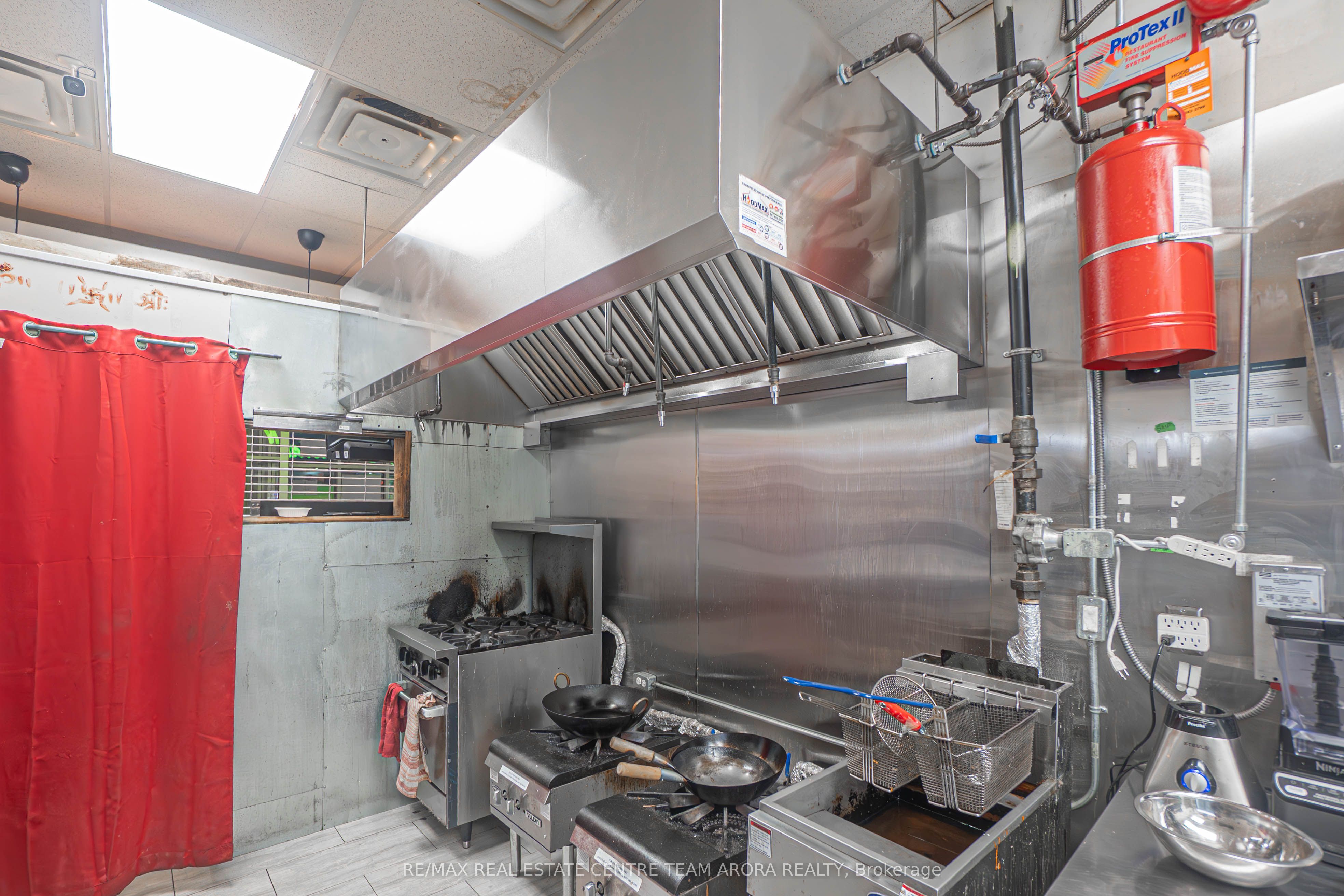 #121 - 41 Lebovic Avenue Property Photo 8