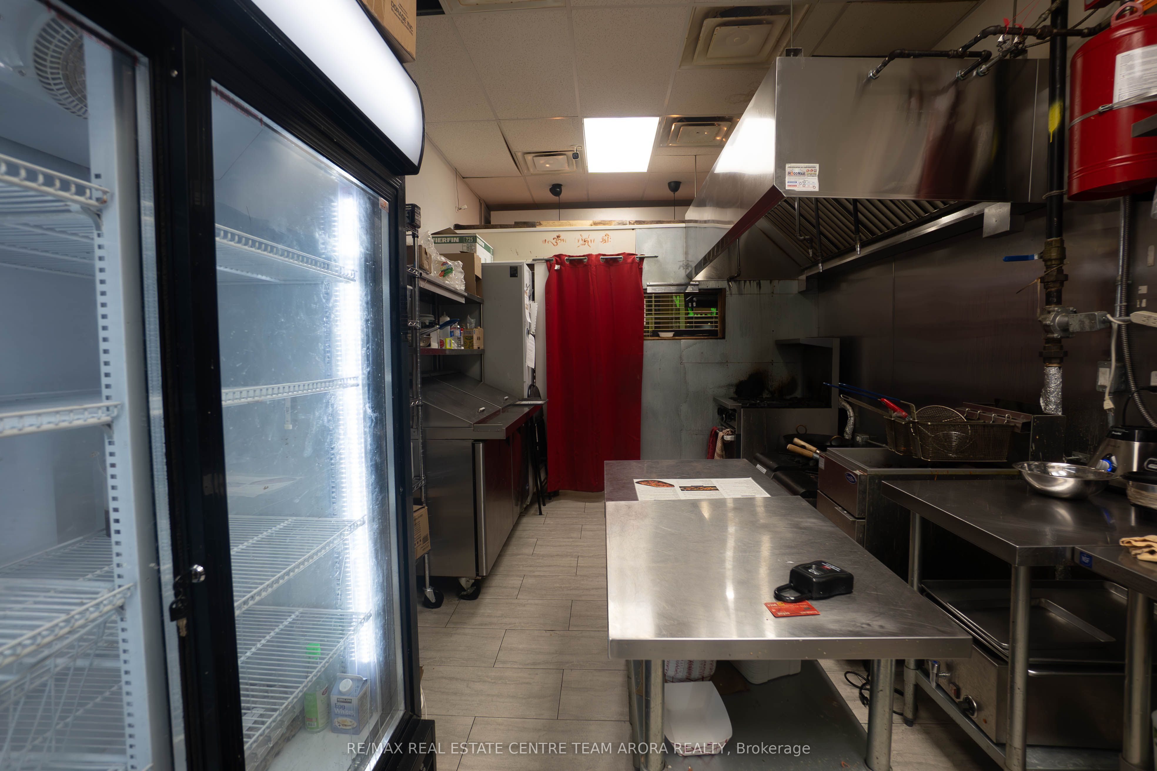 #121 - 41 Lebovic Avenue Property Photo 9