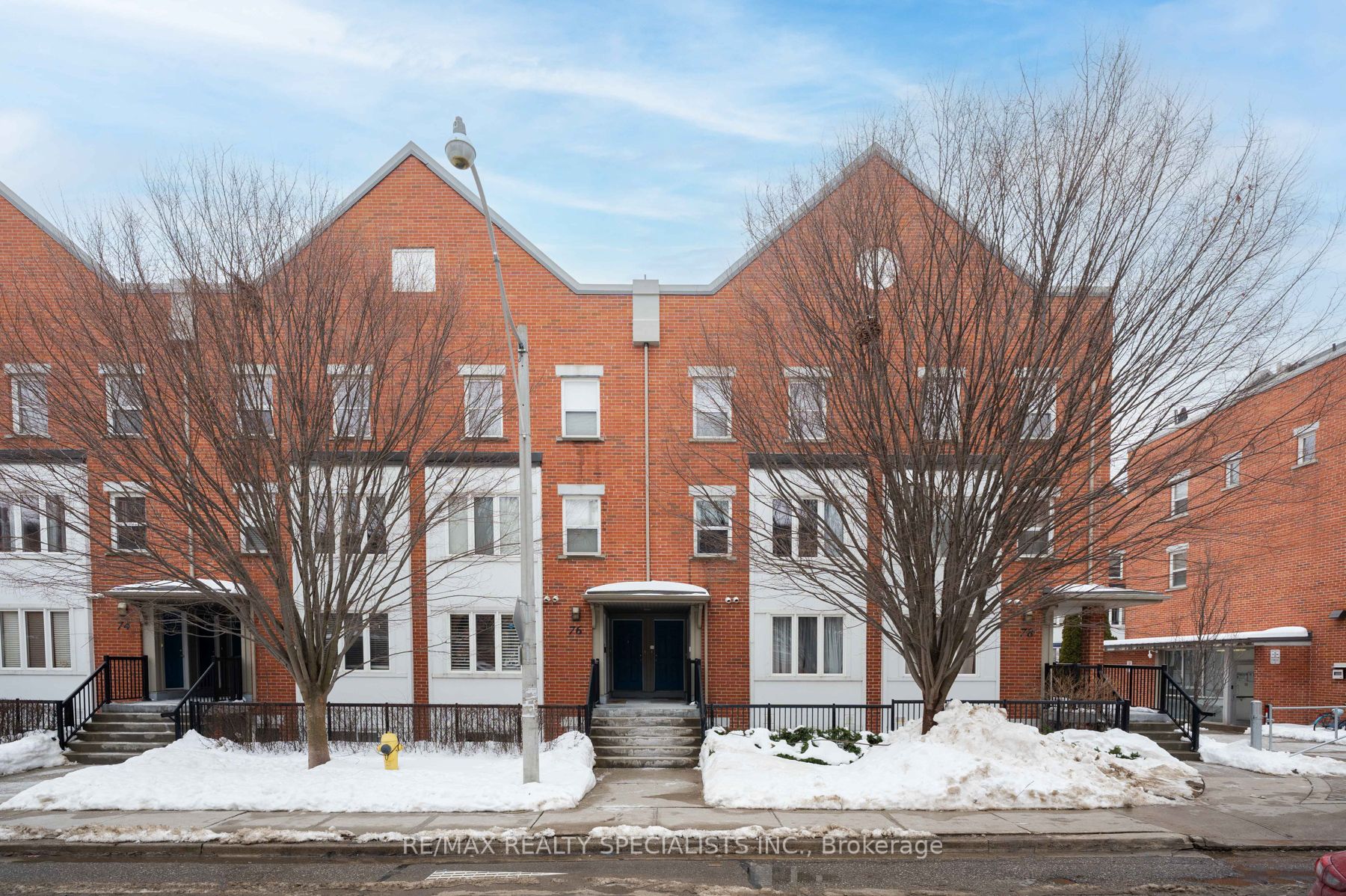 #4 - 76 Munro Street Property Photo 1