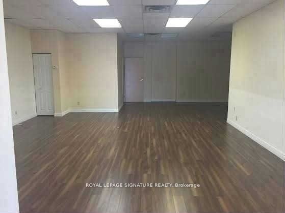 #10 - 4911 Steeles Avenue Property Photo 2