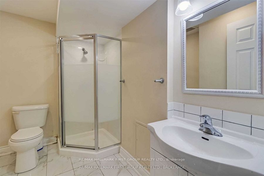55 Buttonshaw Street Property Photo 36