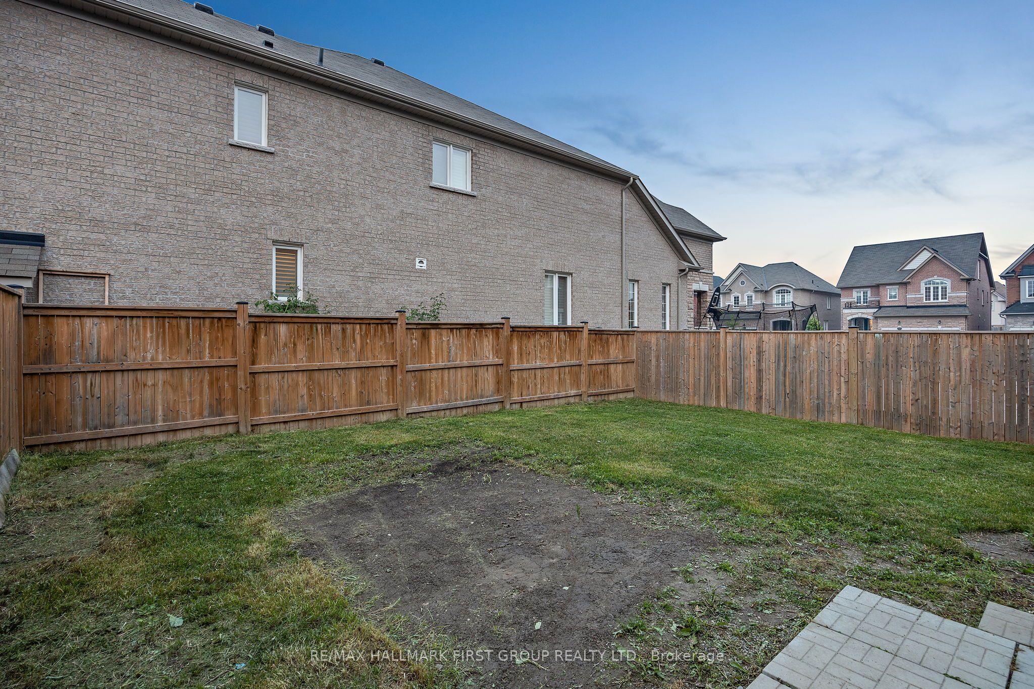 55 Buttonshaw Street Property Photo 42