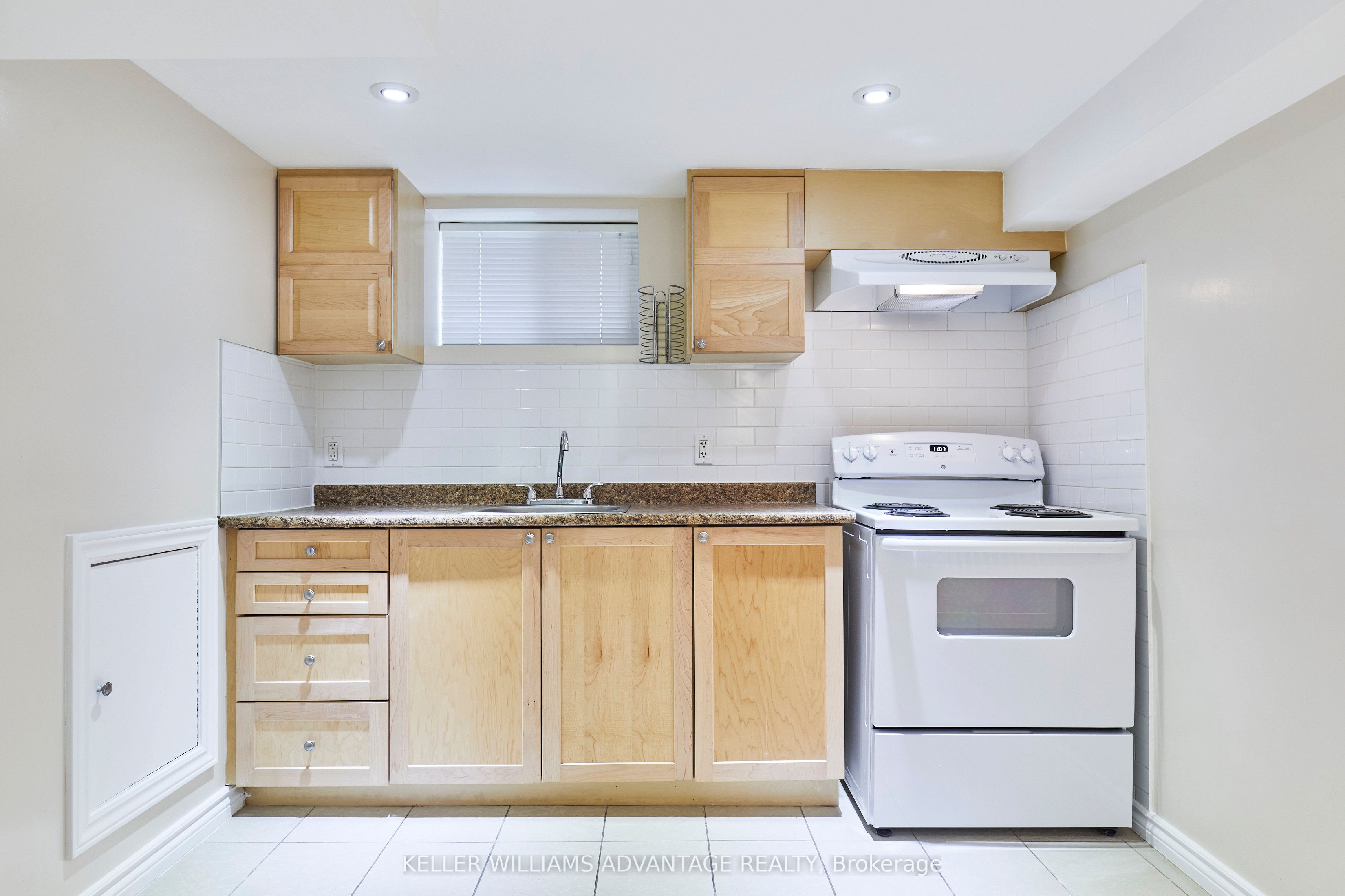 #lower - 143 Ellington Drive Property Photo 4