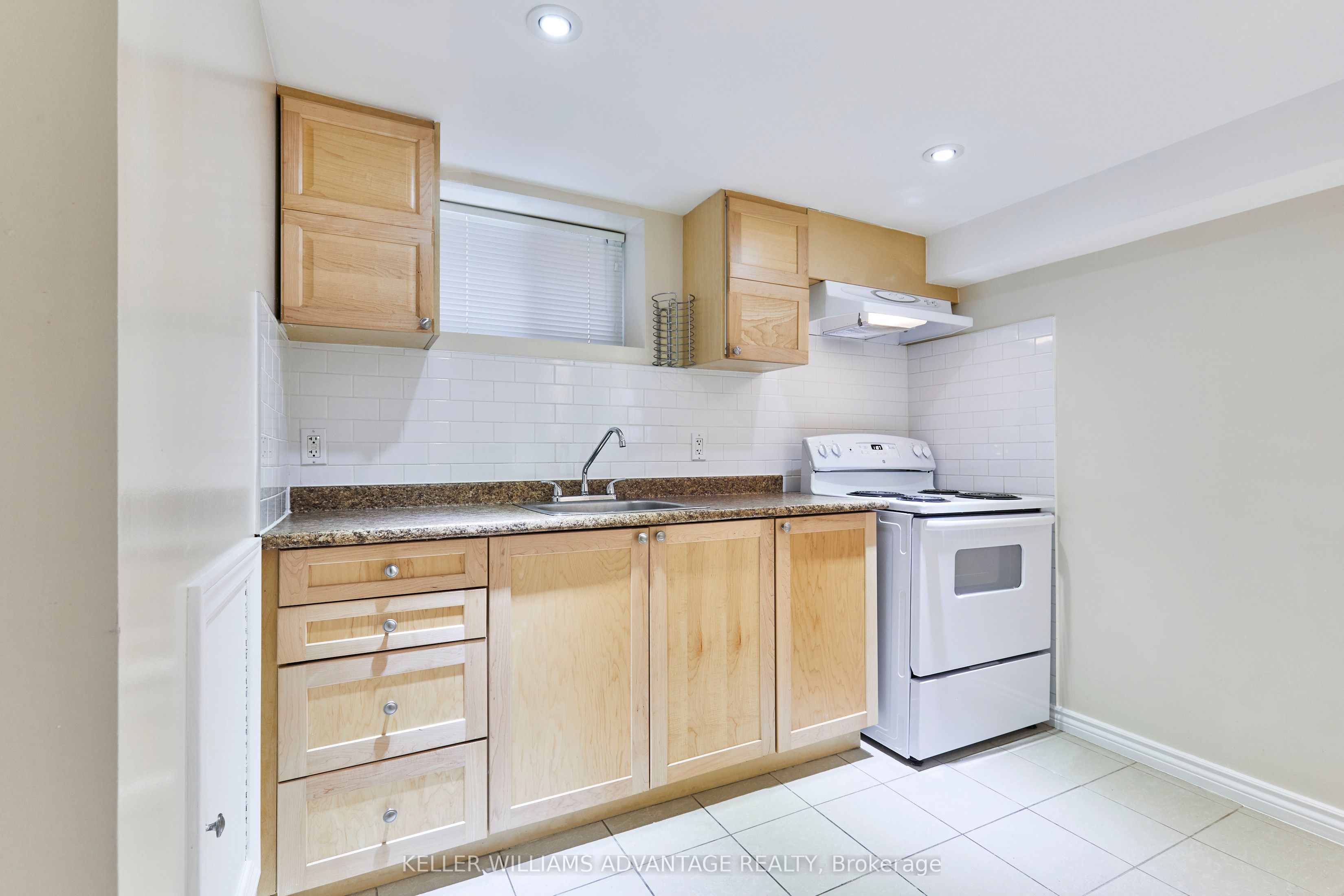 #lower - 143 Ellington Drive Property Photo 5