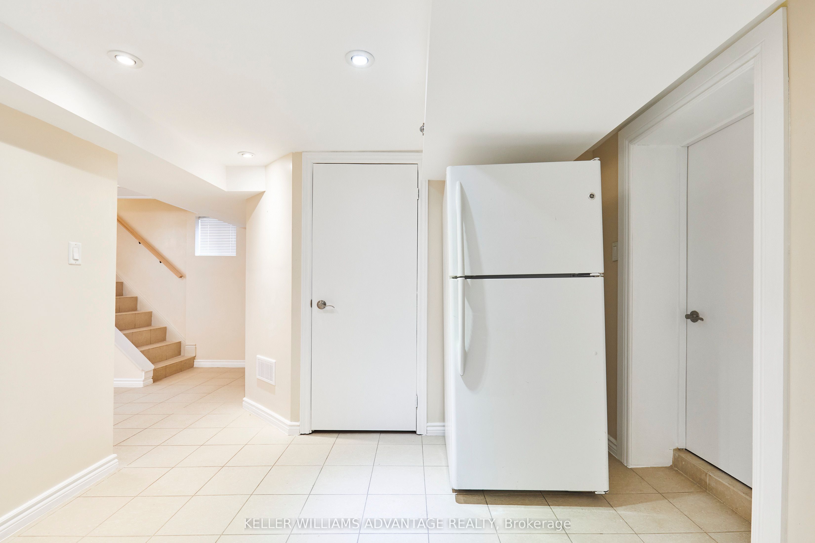 #lower - 143 Ellington Drive Property Photo 7