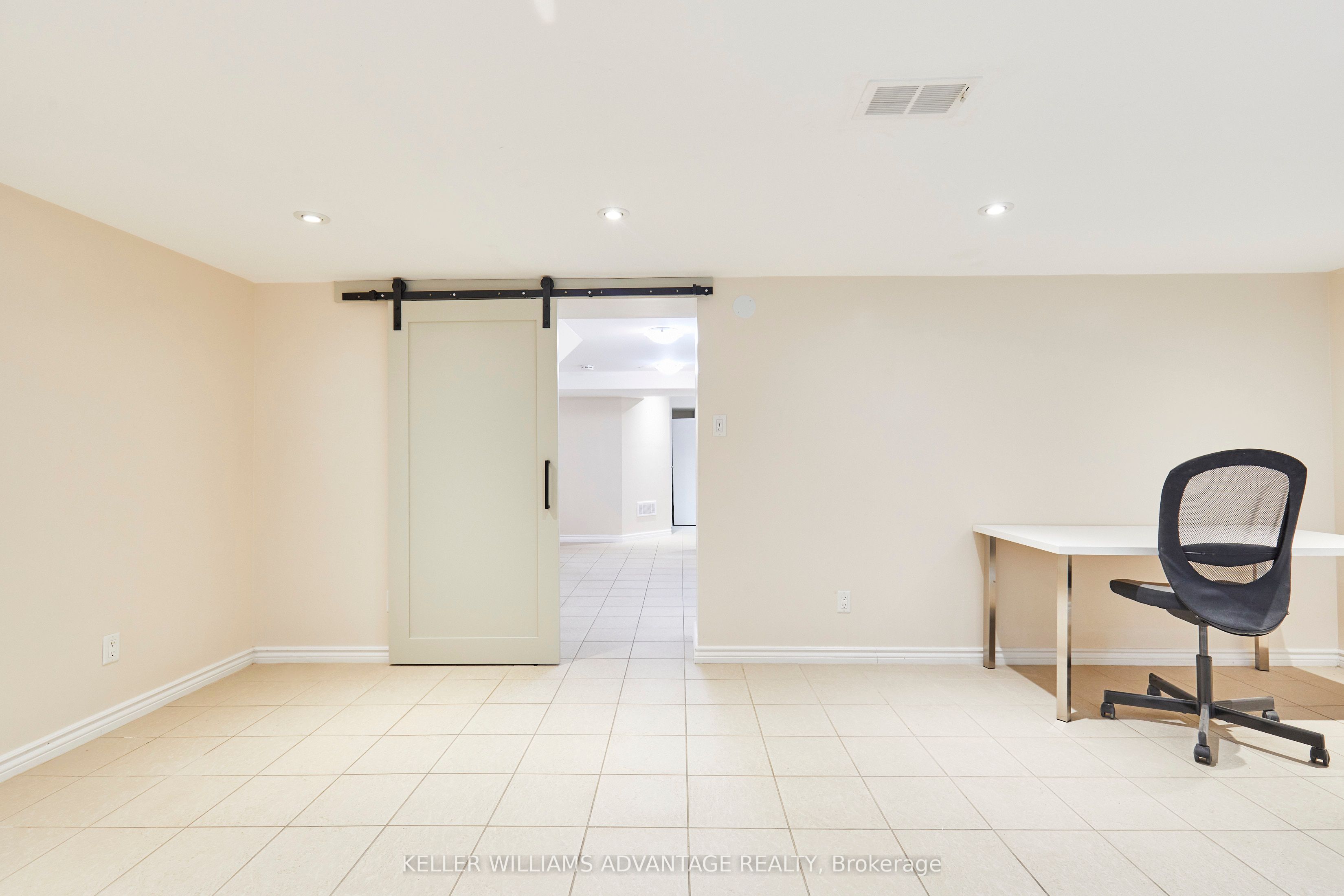 #lower - 143 Ellington Drive Property Photo 10
