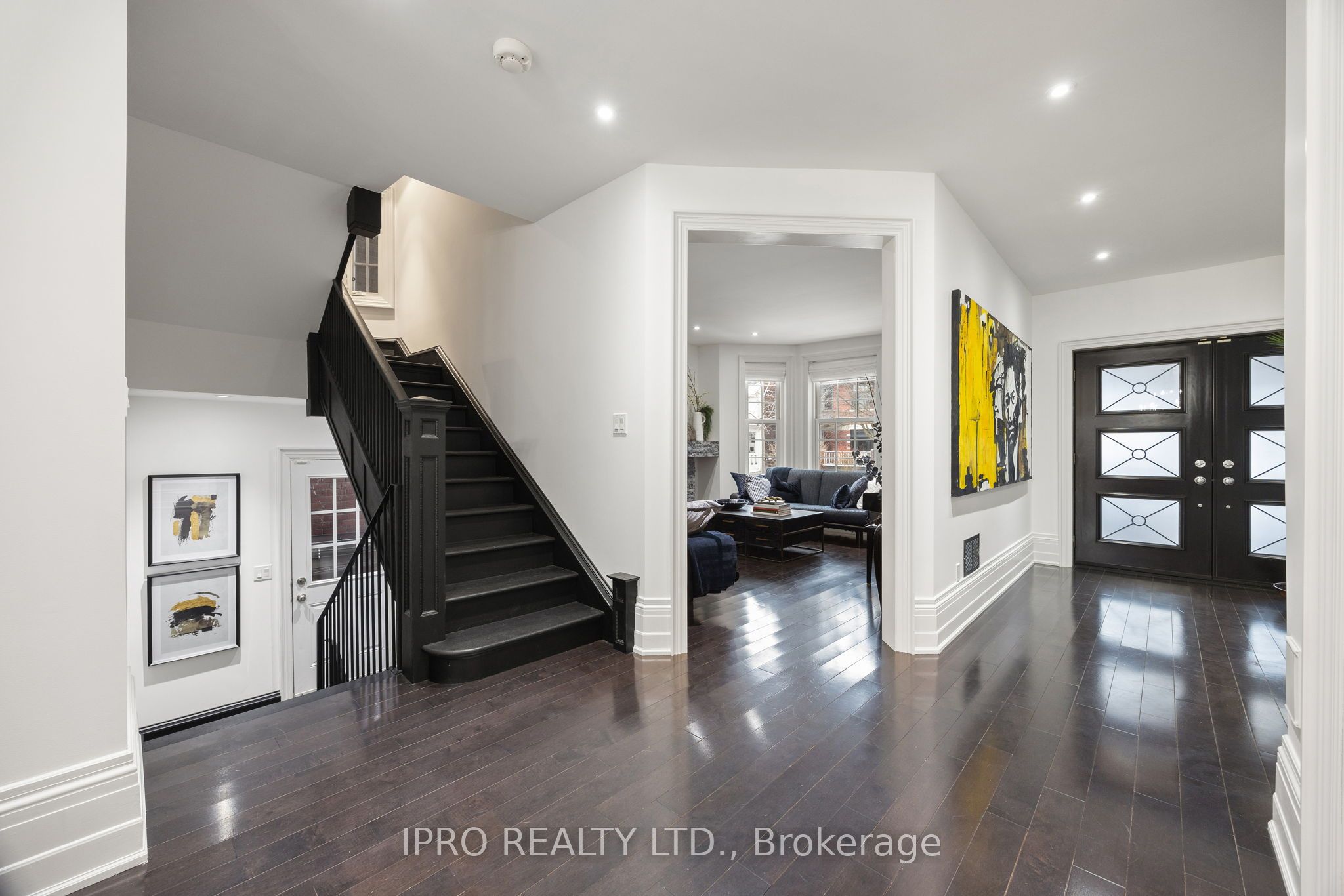 20 Fairview Boulevard Property Photo 8