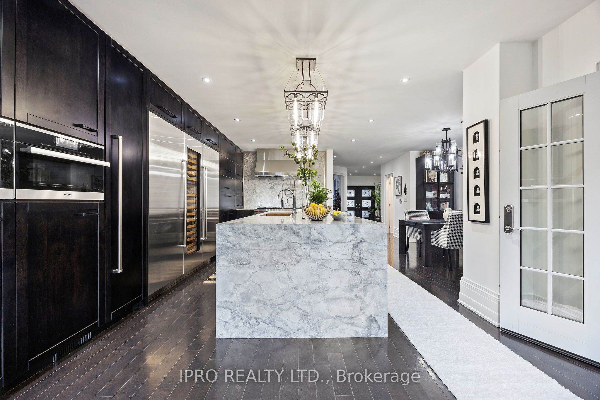 20 Fairview Boulevard Property Photo 16