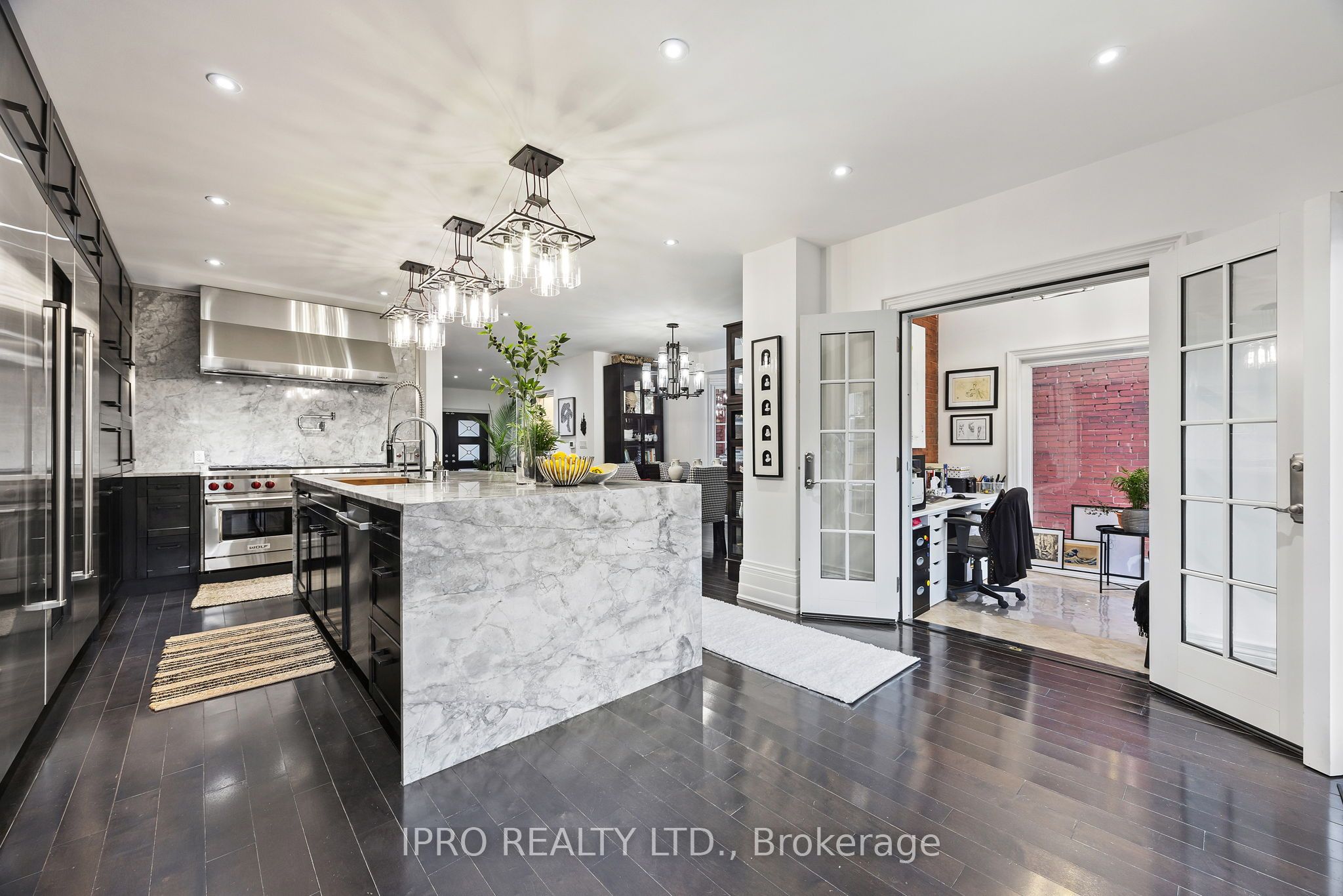 20 Fairview Boulevard Property Photo 17