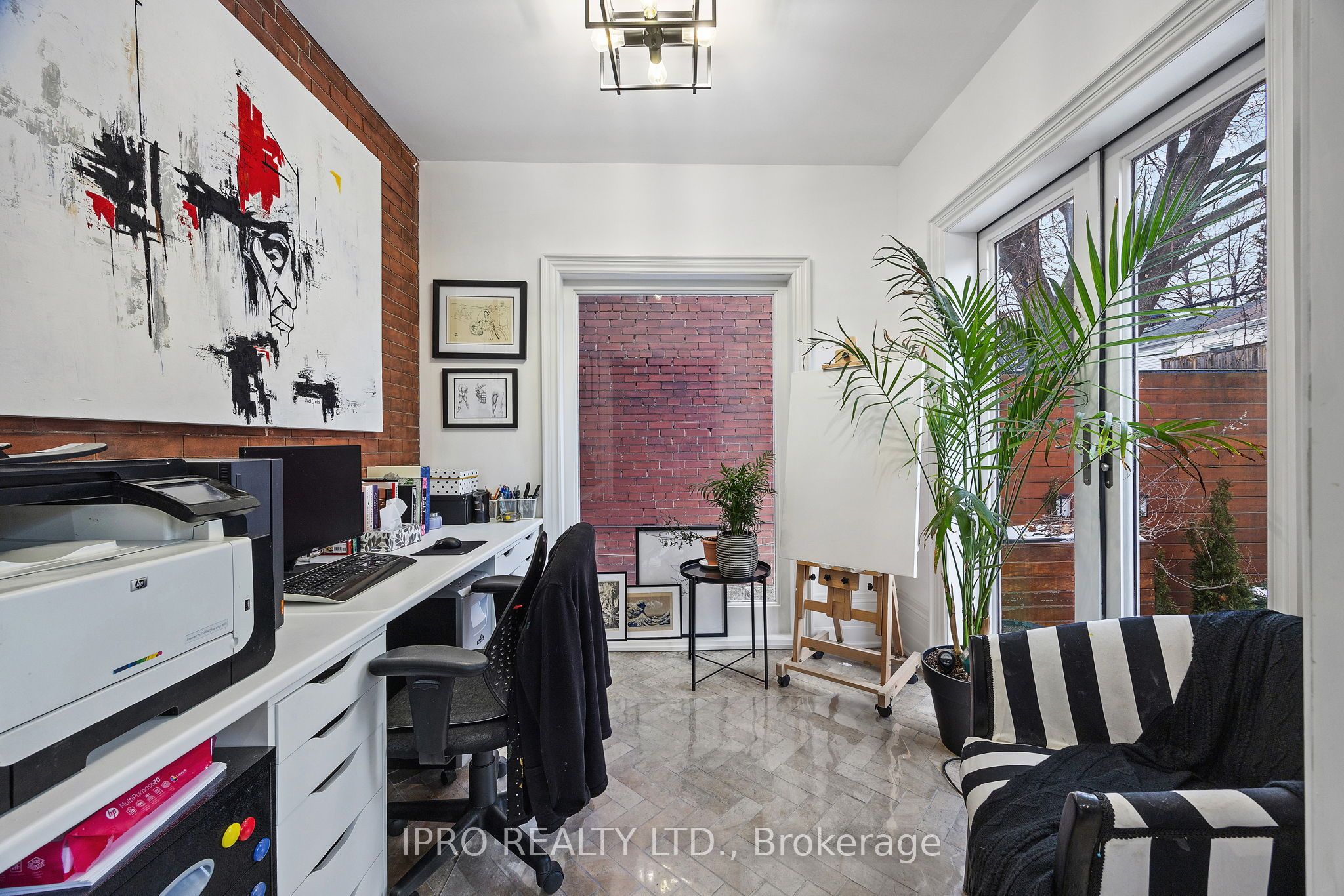 20 Fairview Boulevard Property Photo 21