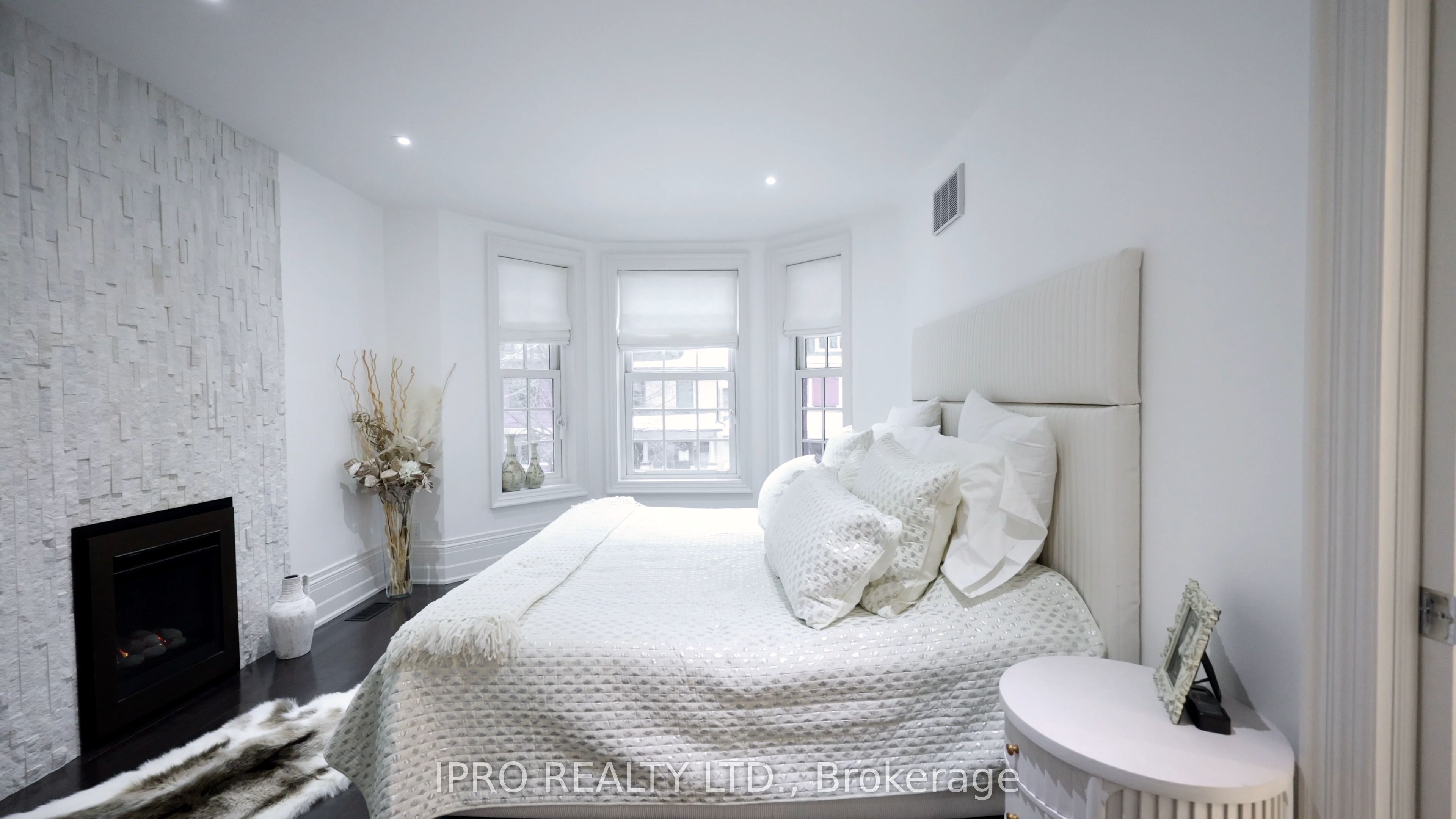 20 Fairview Boulevard Property Photo 24