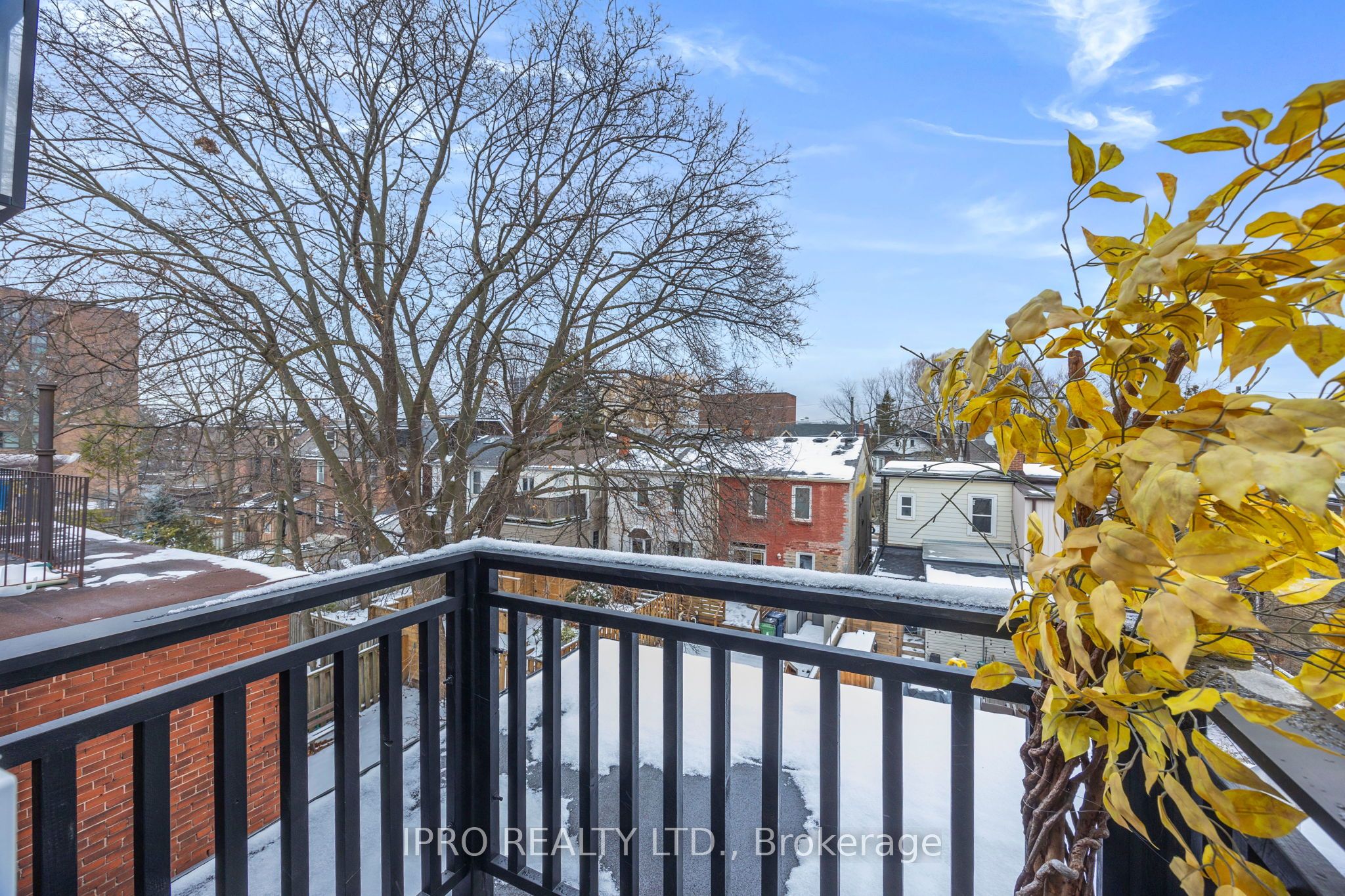 20 Fairview Boulevard Property Photo 39