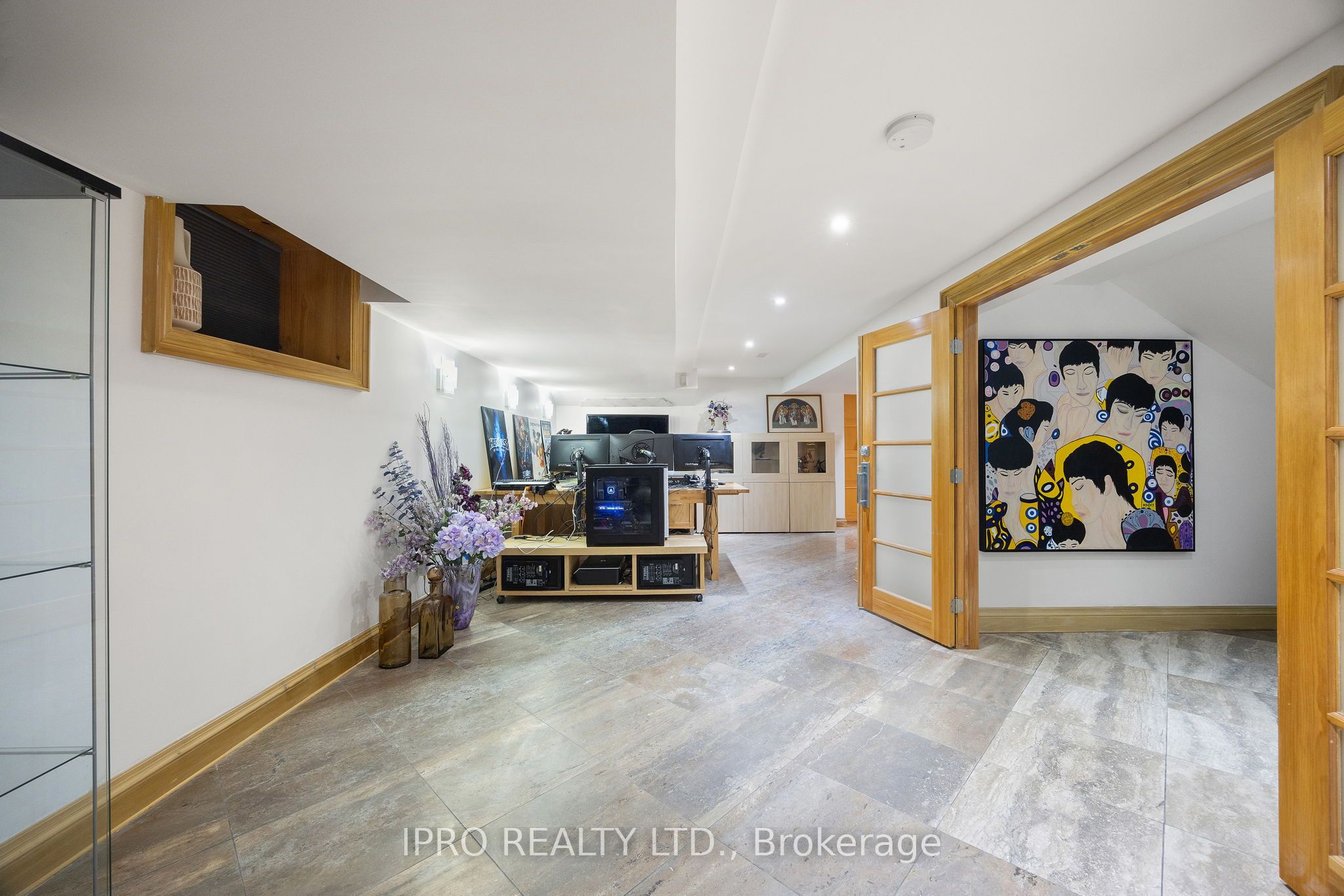 20 Fairview Boulevard Property Photo 43