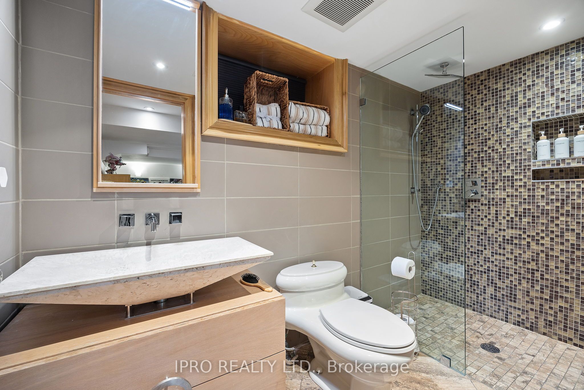 20 Fairview Boulevard Property Photo 45