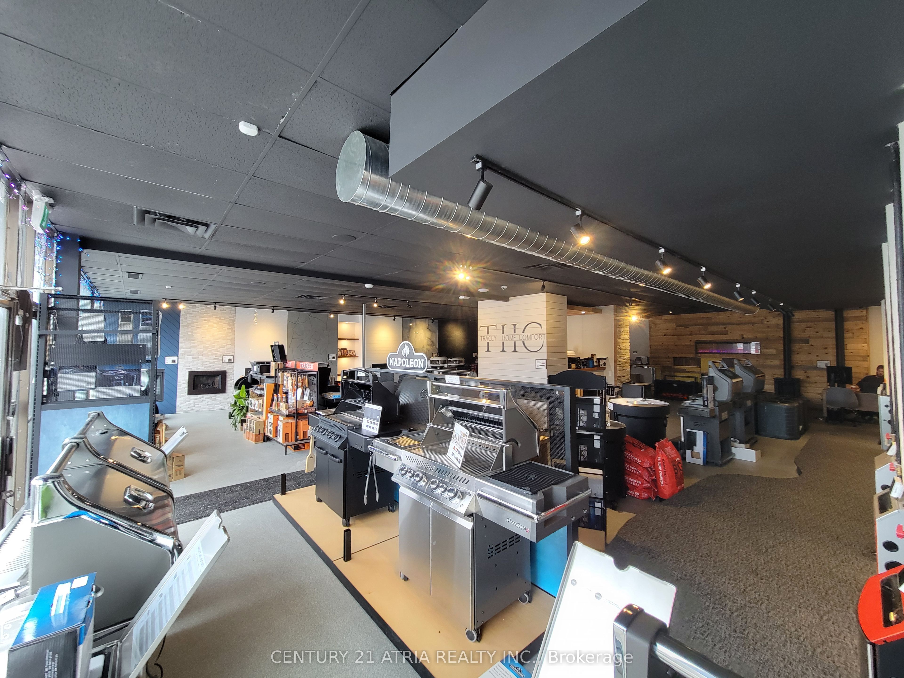 #1 - 1100 Simcoe Street Property Photo 11