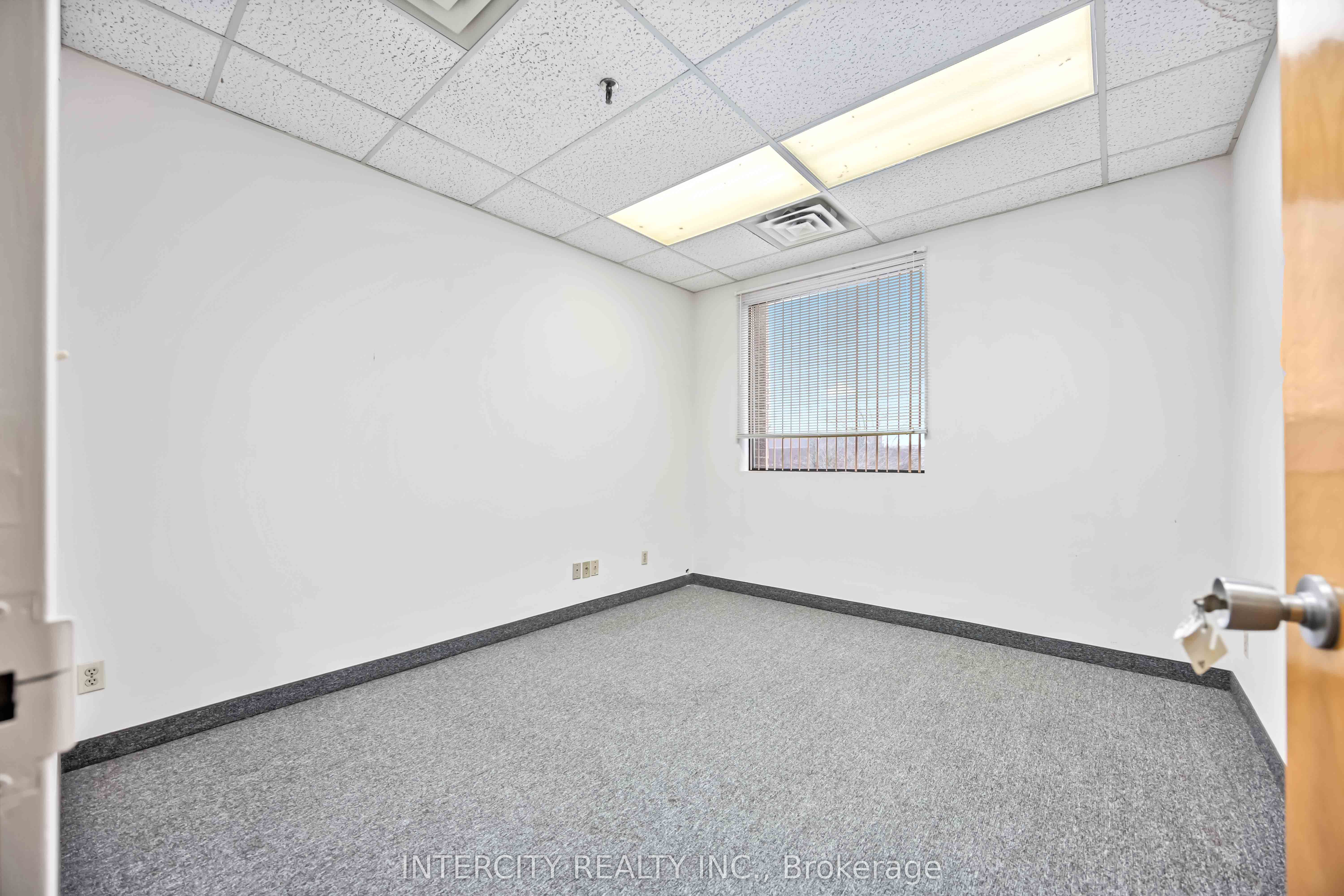 65 Melford Drive Property Photo 6