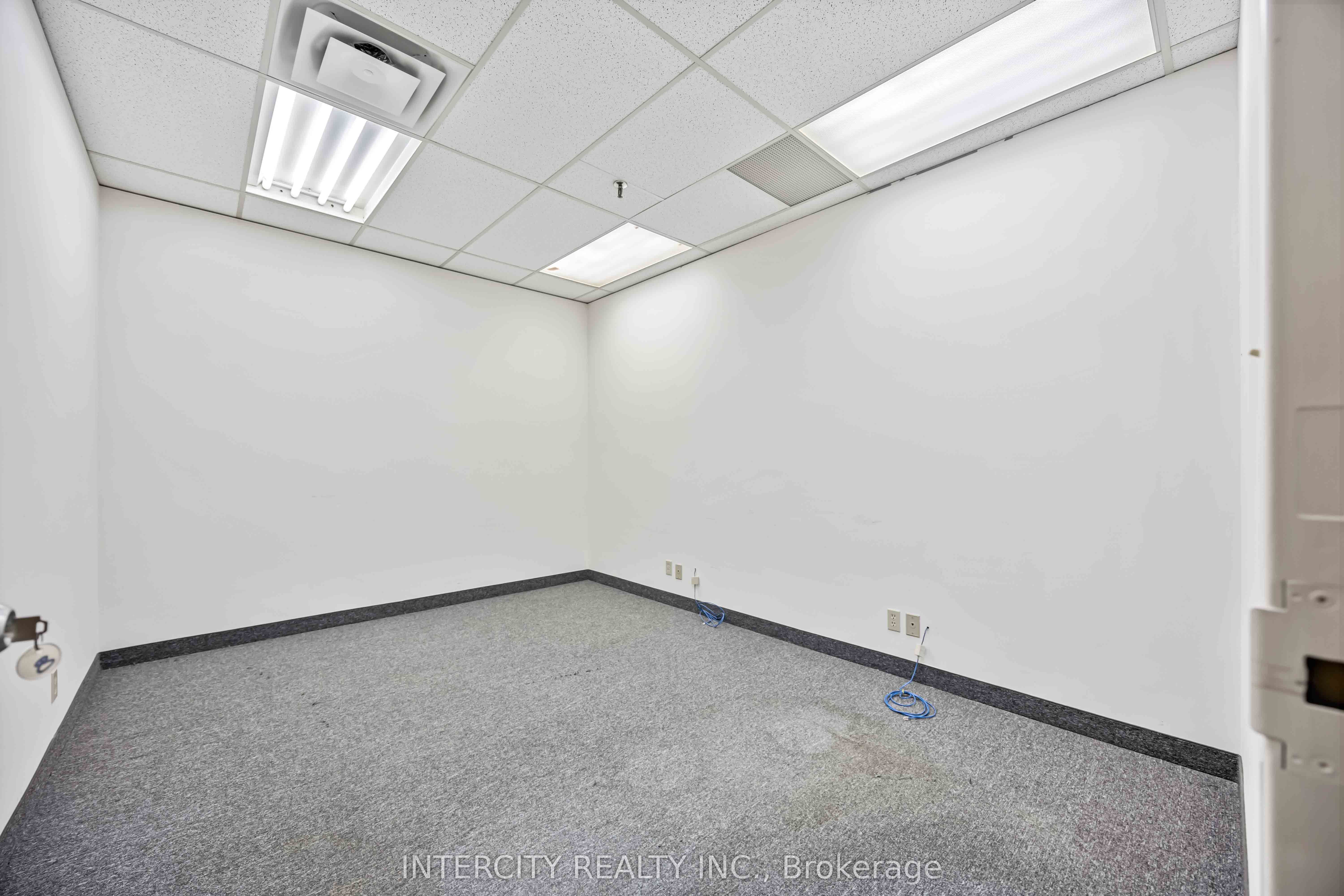 65 Melford Drive Property Photo 10