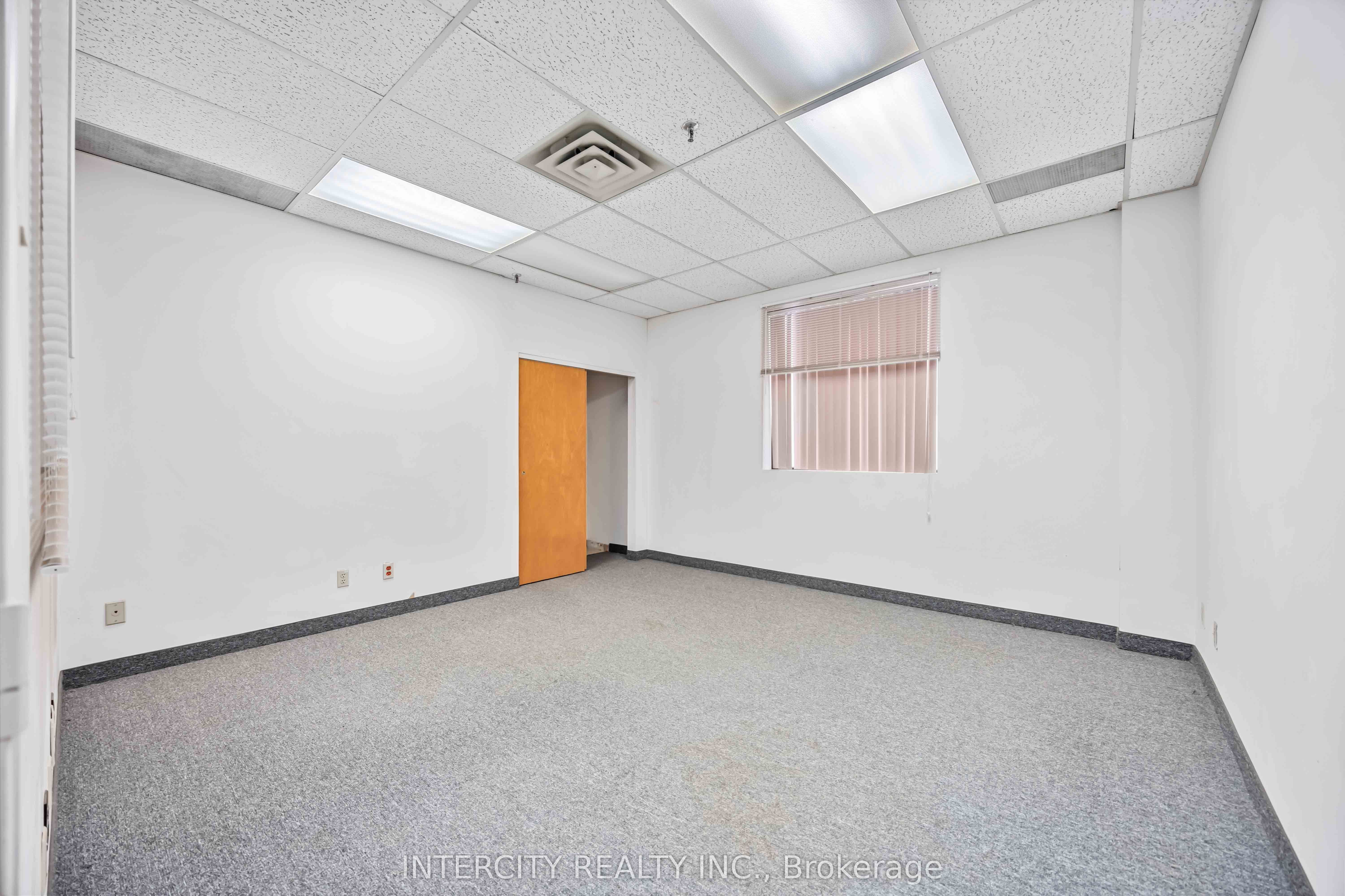 65 Melford Drive Property Photo 12