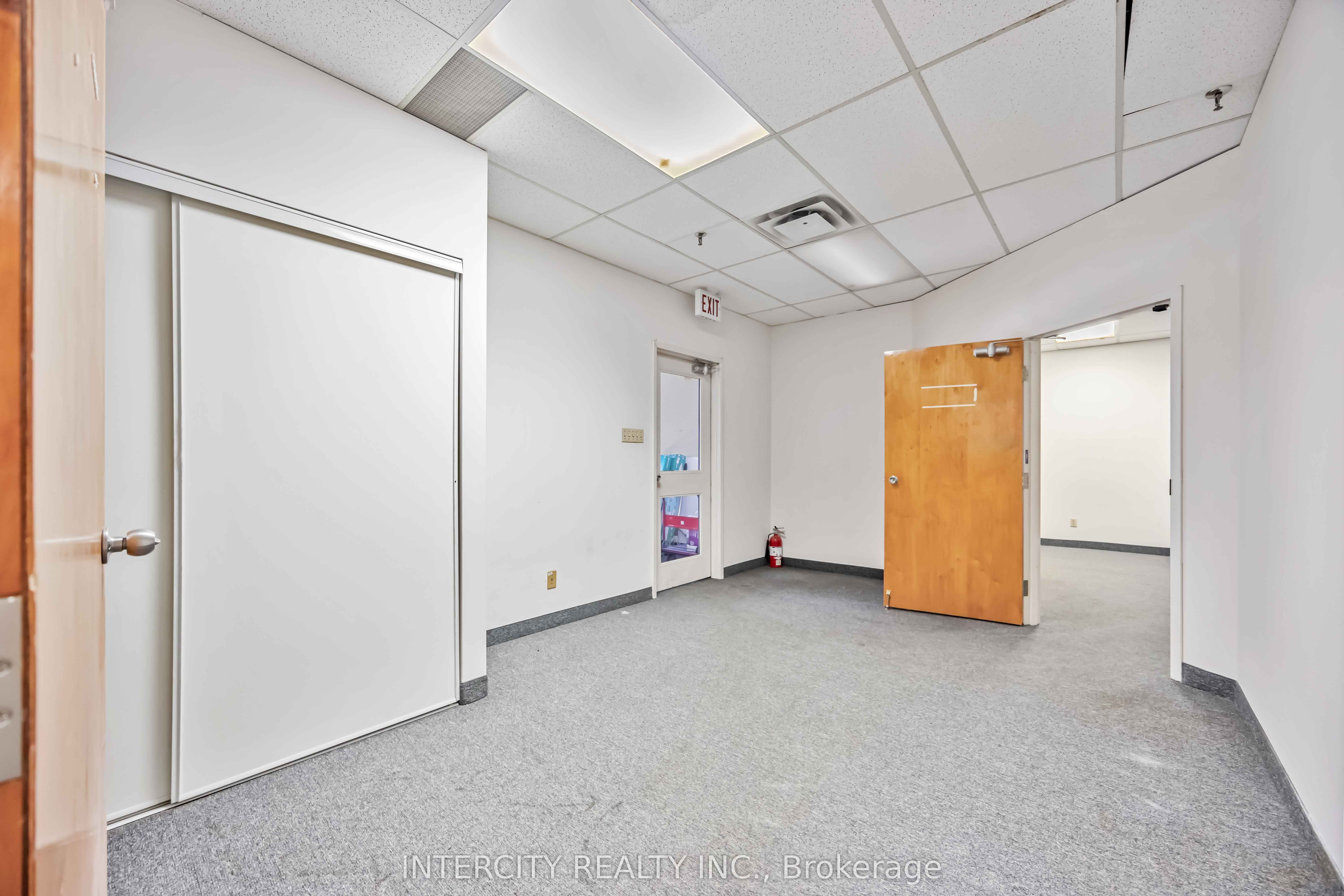 65 Melford Drive Property Photo 15