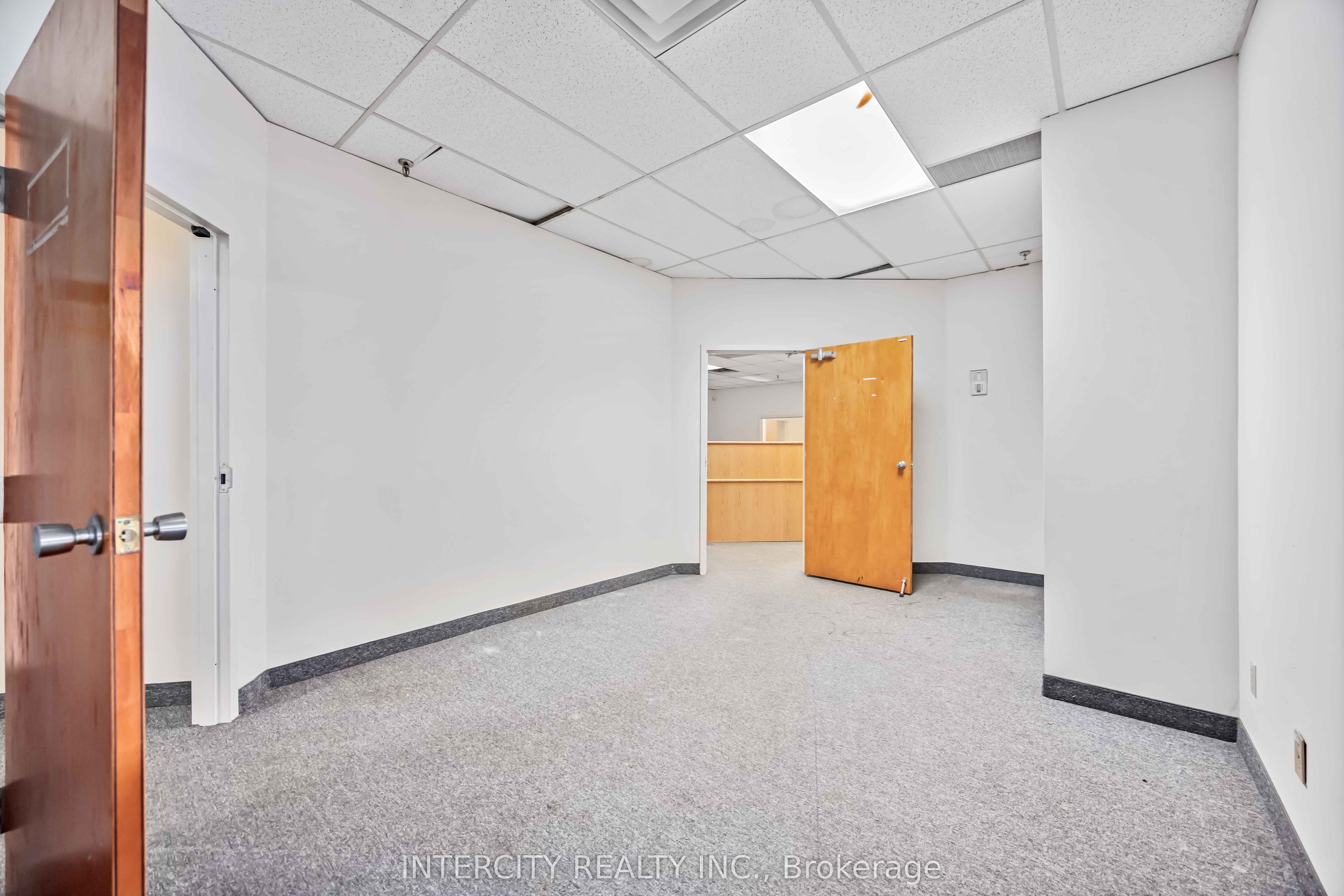 65 Melford Drive Property Photo 16