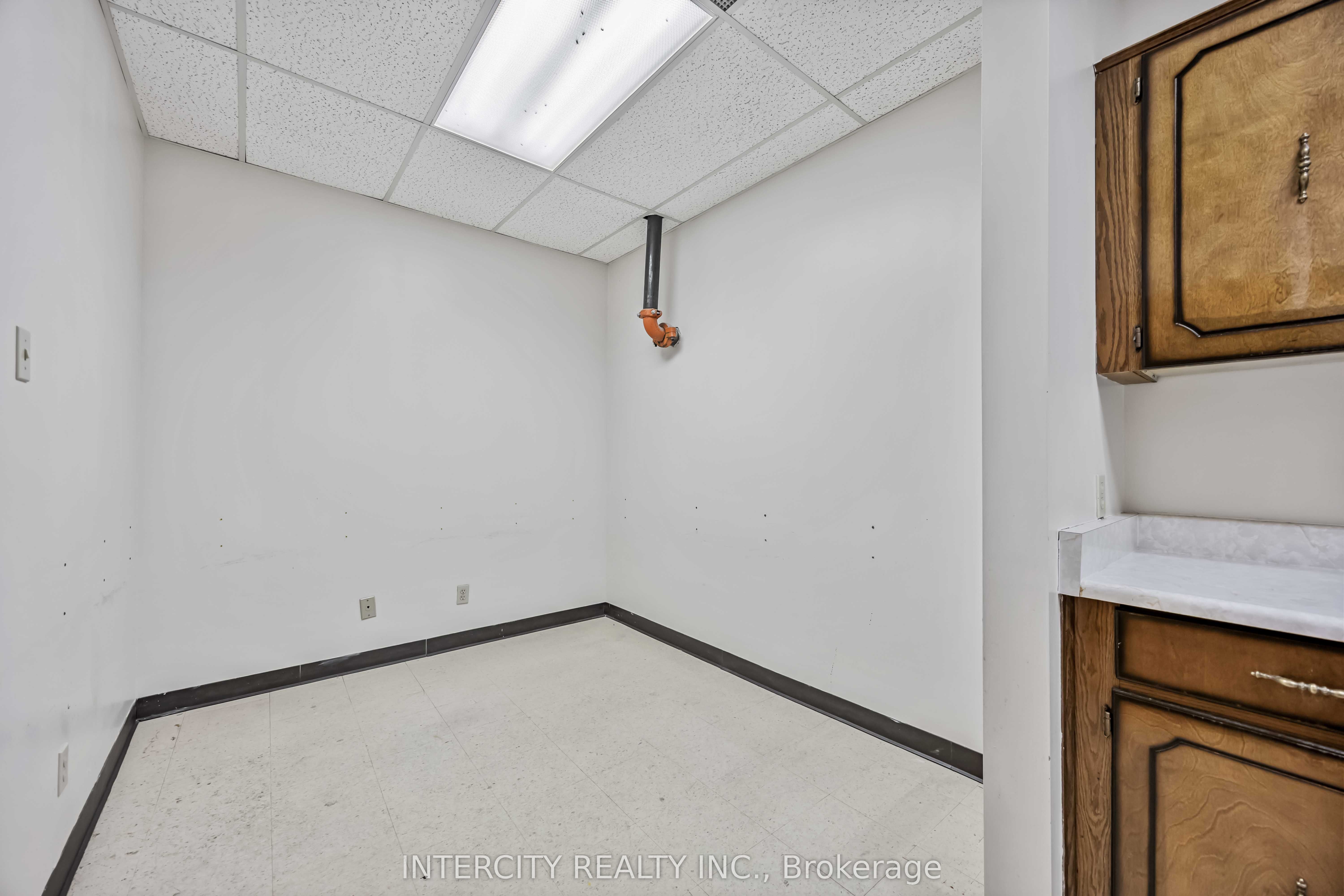 65 Melford Drive Property Photo 20
