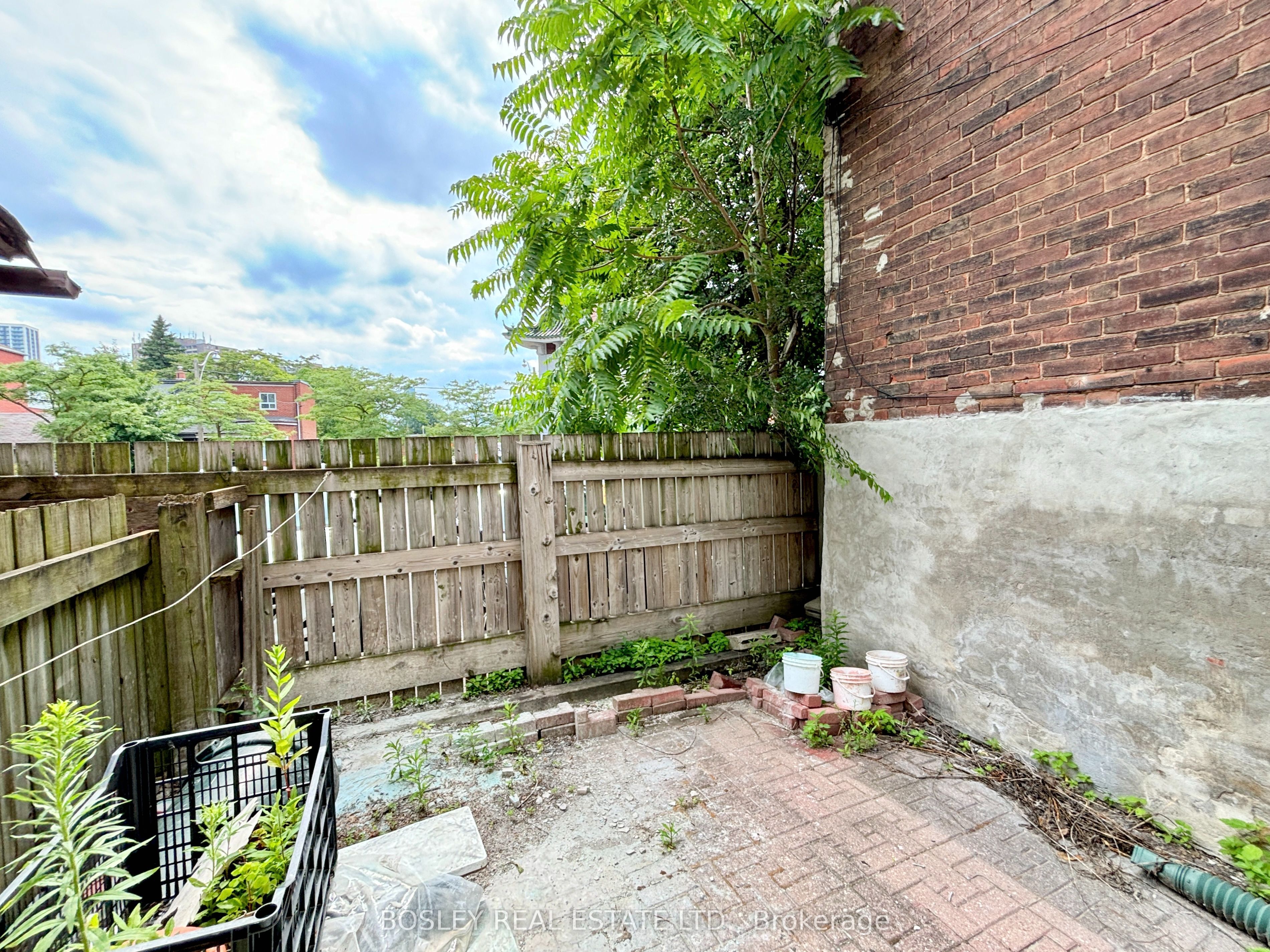 362 Broadview Avenue Property Photo 14