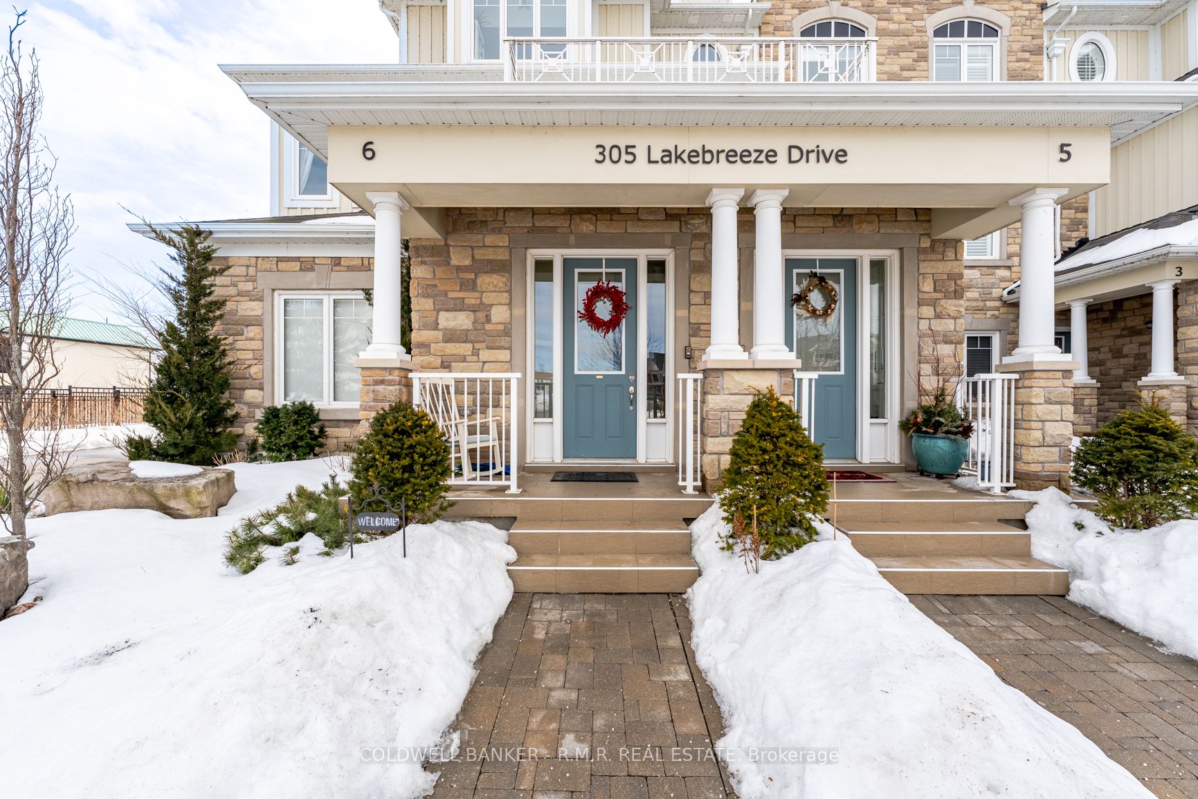 #6g - 305 Lakebreeze Drive Property Photo 1