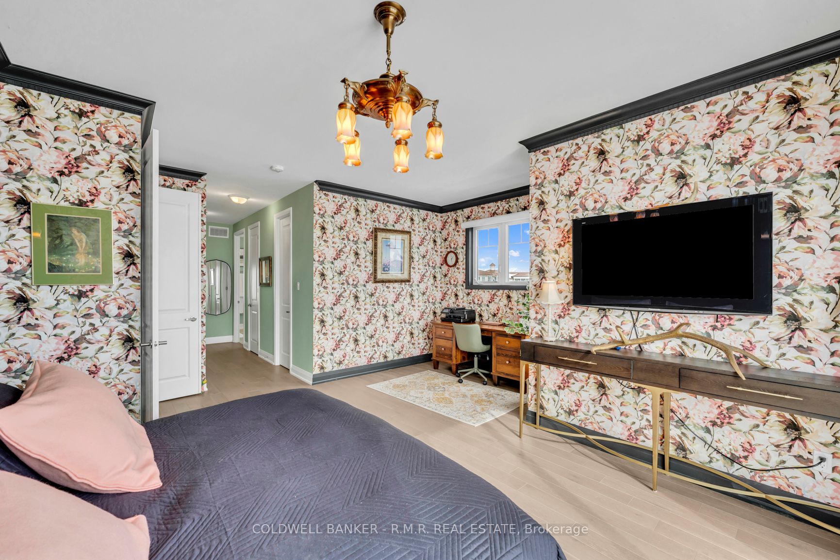 #6g - 305 Lakebreeze Drive Property Photo 29