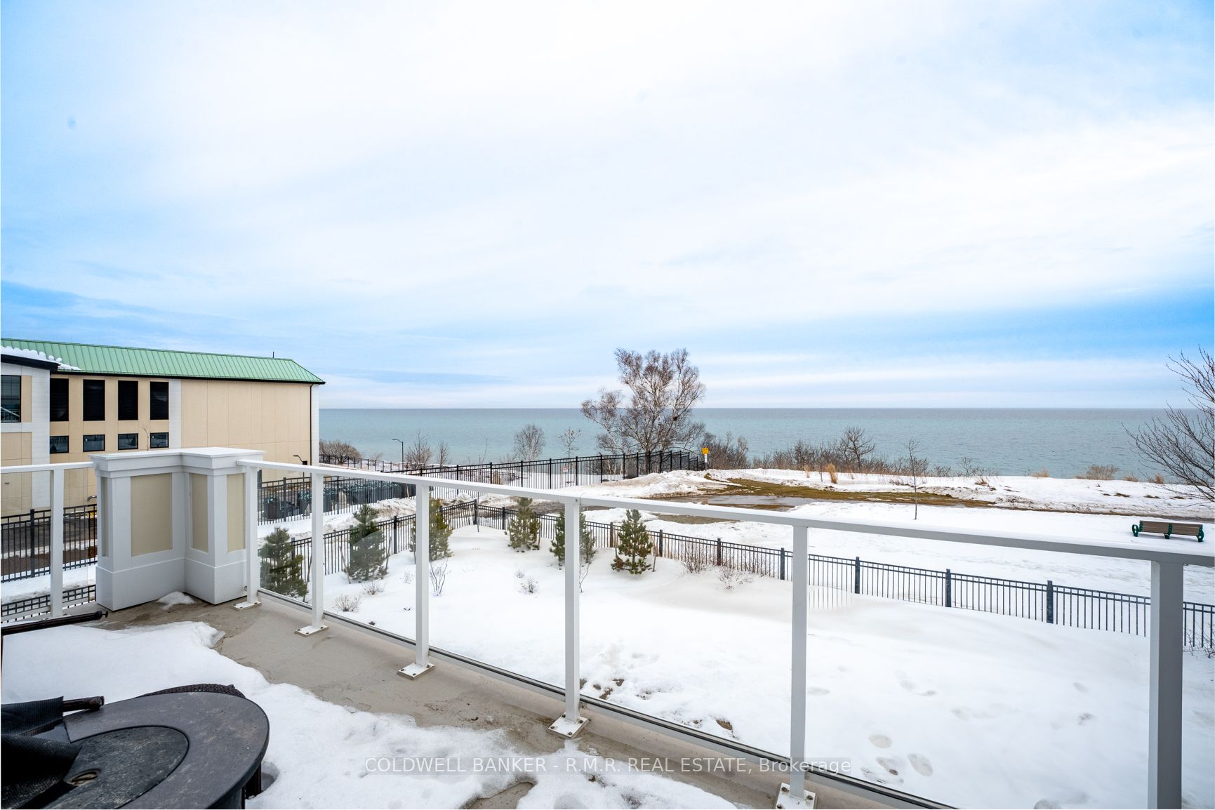 #6g - 305 Lakebreeze Drive Property Photo 49