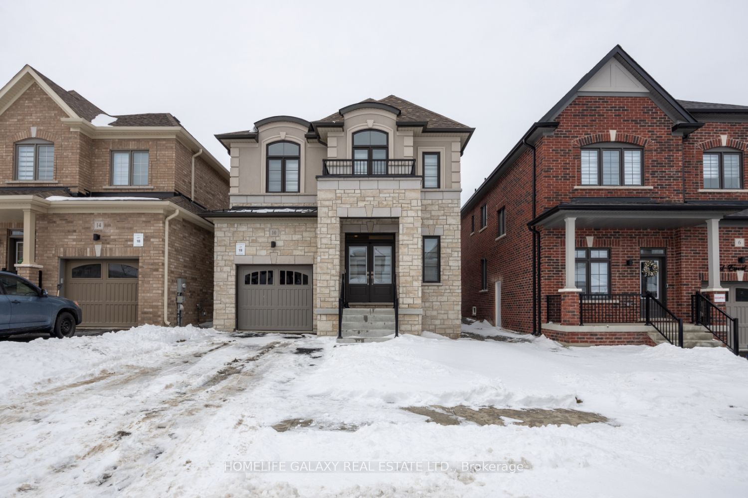 10 Ed Ewert Ave Property Photo