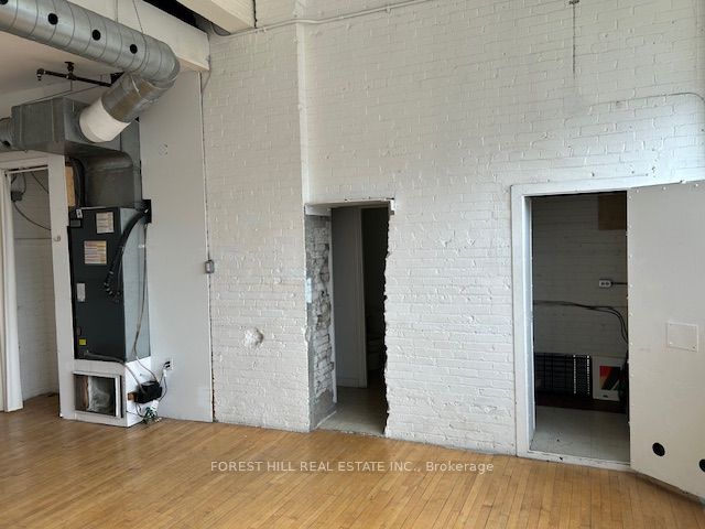 #201b - 9 Davies Avenue Property Photo 4