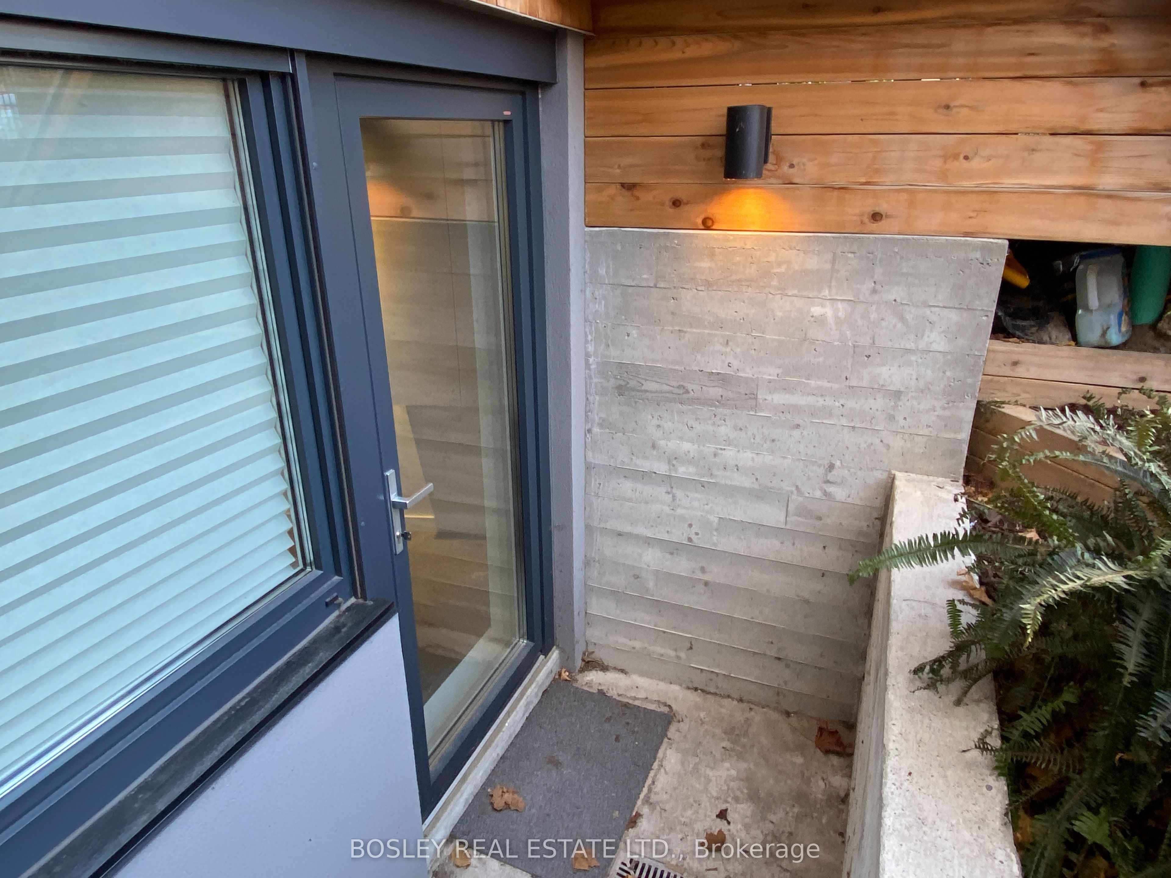 #lower - 63 Dagmar Avenue Property Photo 1