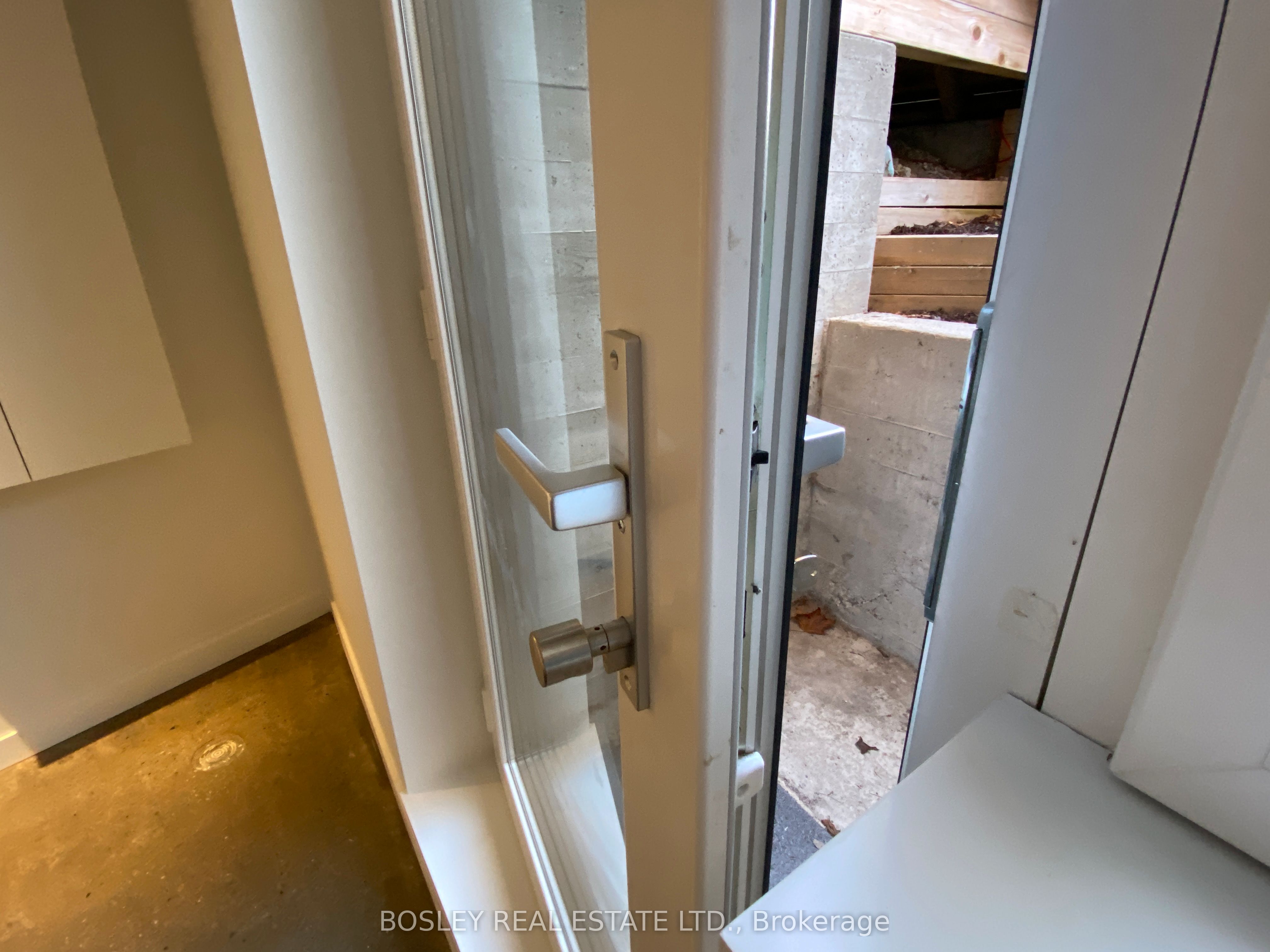 #lower - 63 Dagmar Avenue Property Photo 2