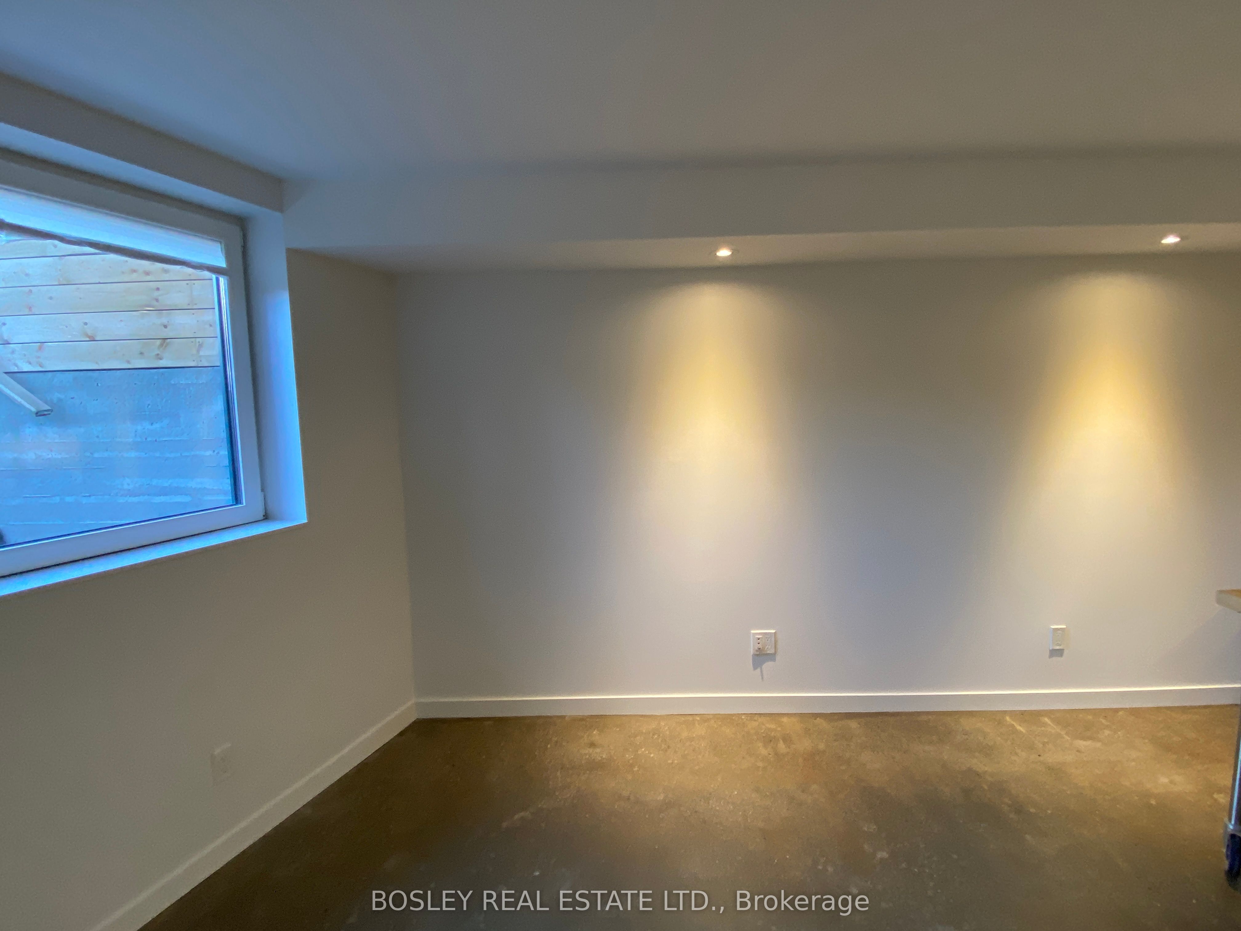 #lower - 63 Dagmar Avenue Property Photo 8
