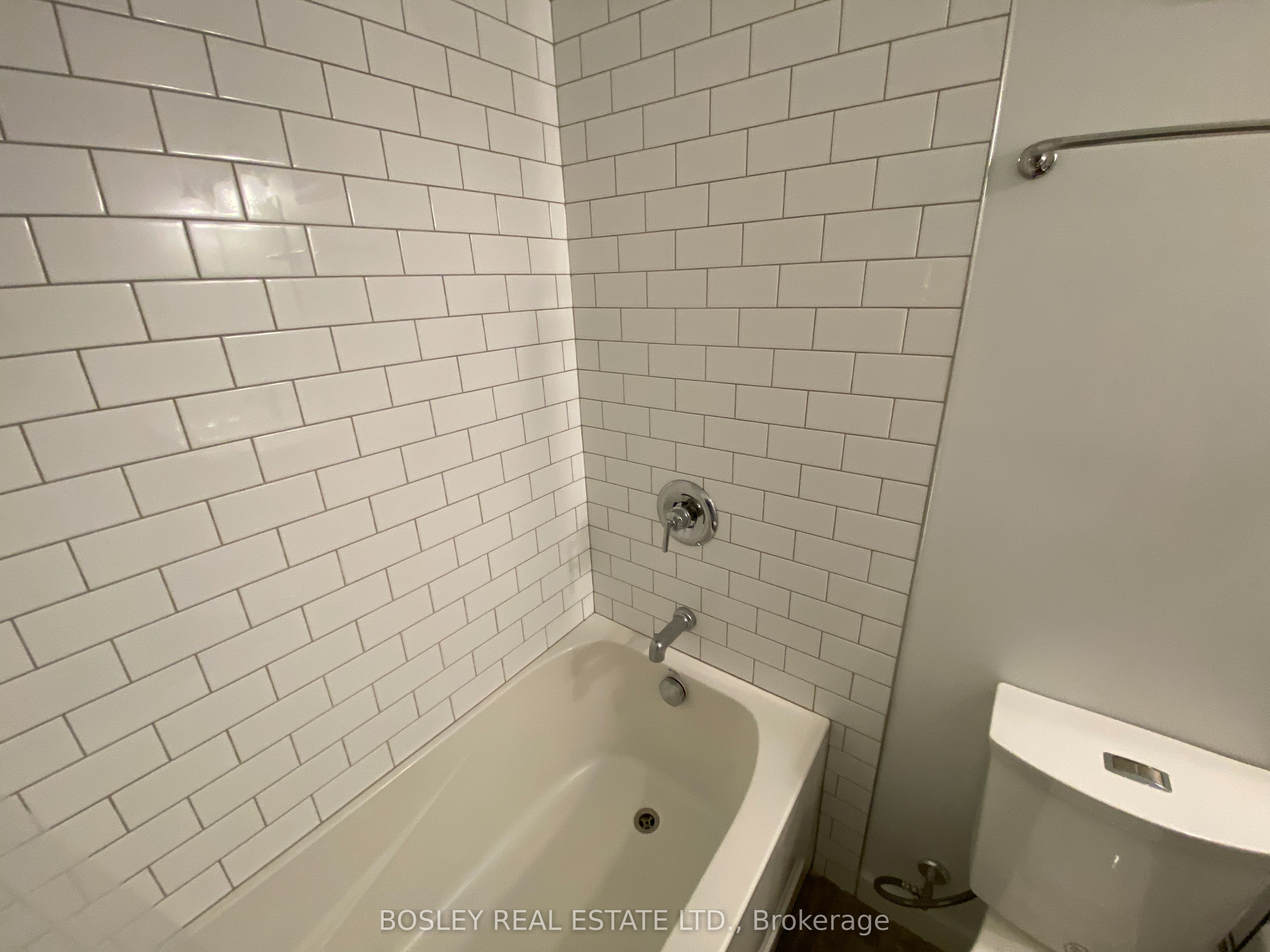 #lower - 63 Dagmar Avenue Property Photo 13