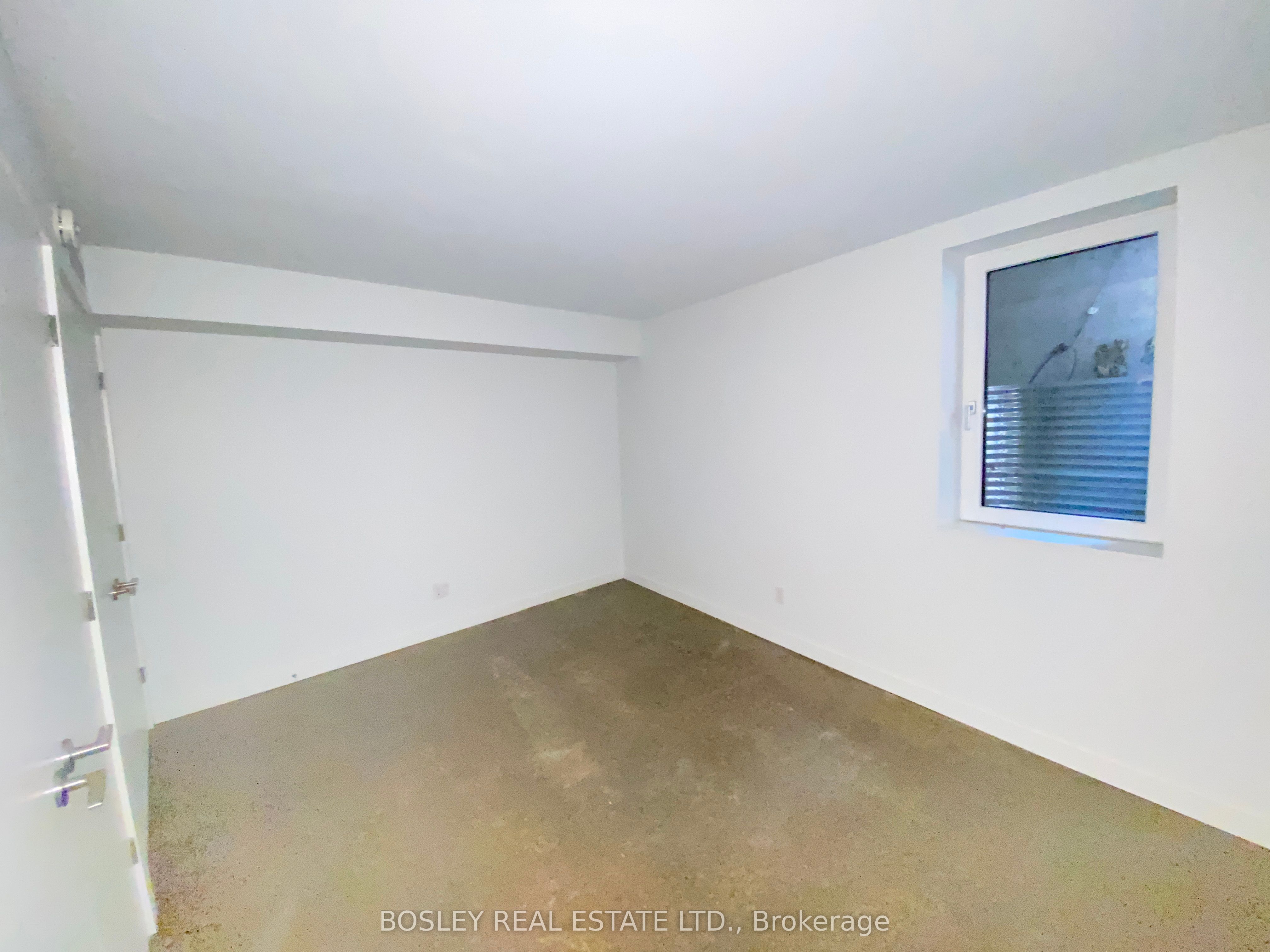 #lower - 63 Dagmar Avenue Property Photo 21