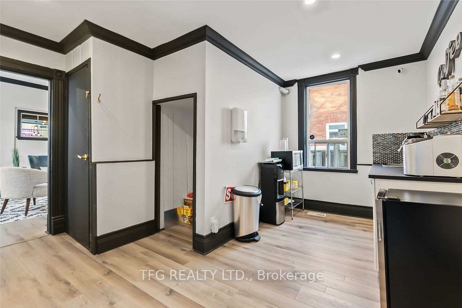89 Bond Street Property Photo 5