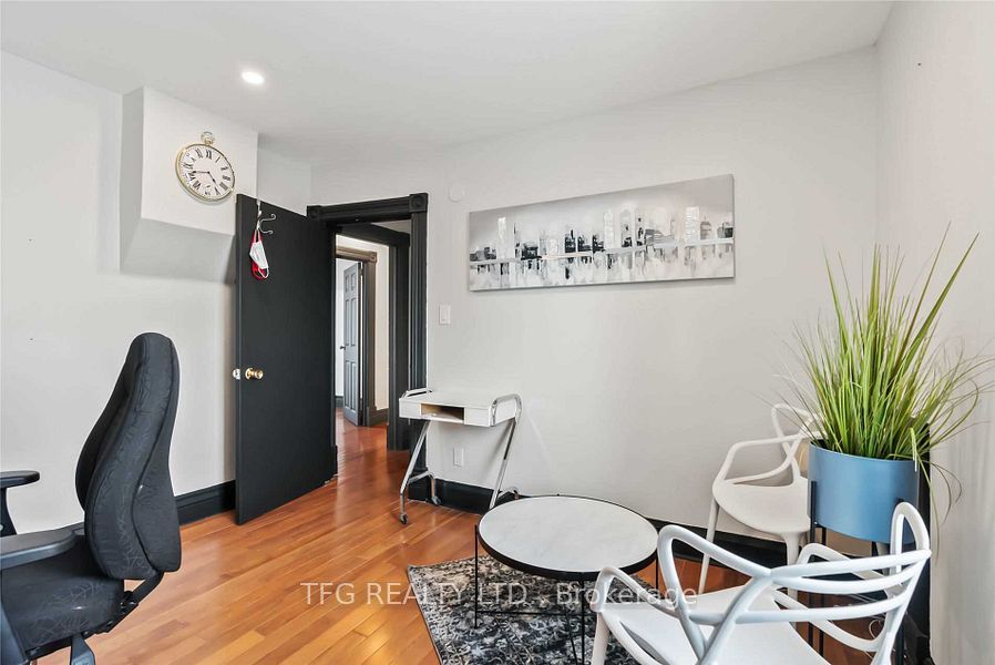 89 Bond Street Property Photo 8